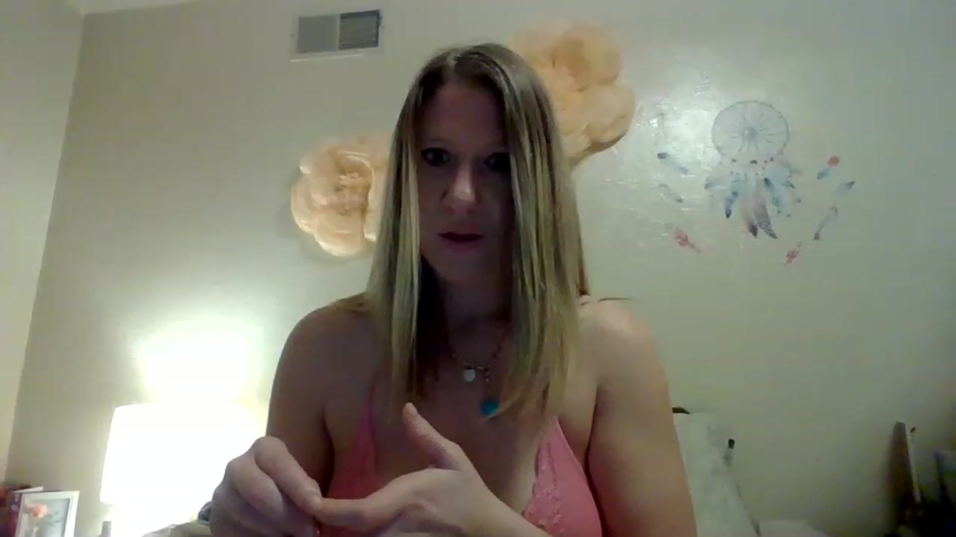 Gallery image thumbnail from wildnnout's myfreecams stream on, 04/09/2023, 05:10 image 5 of 20
