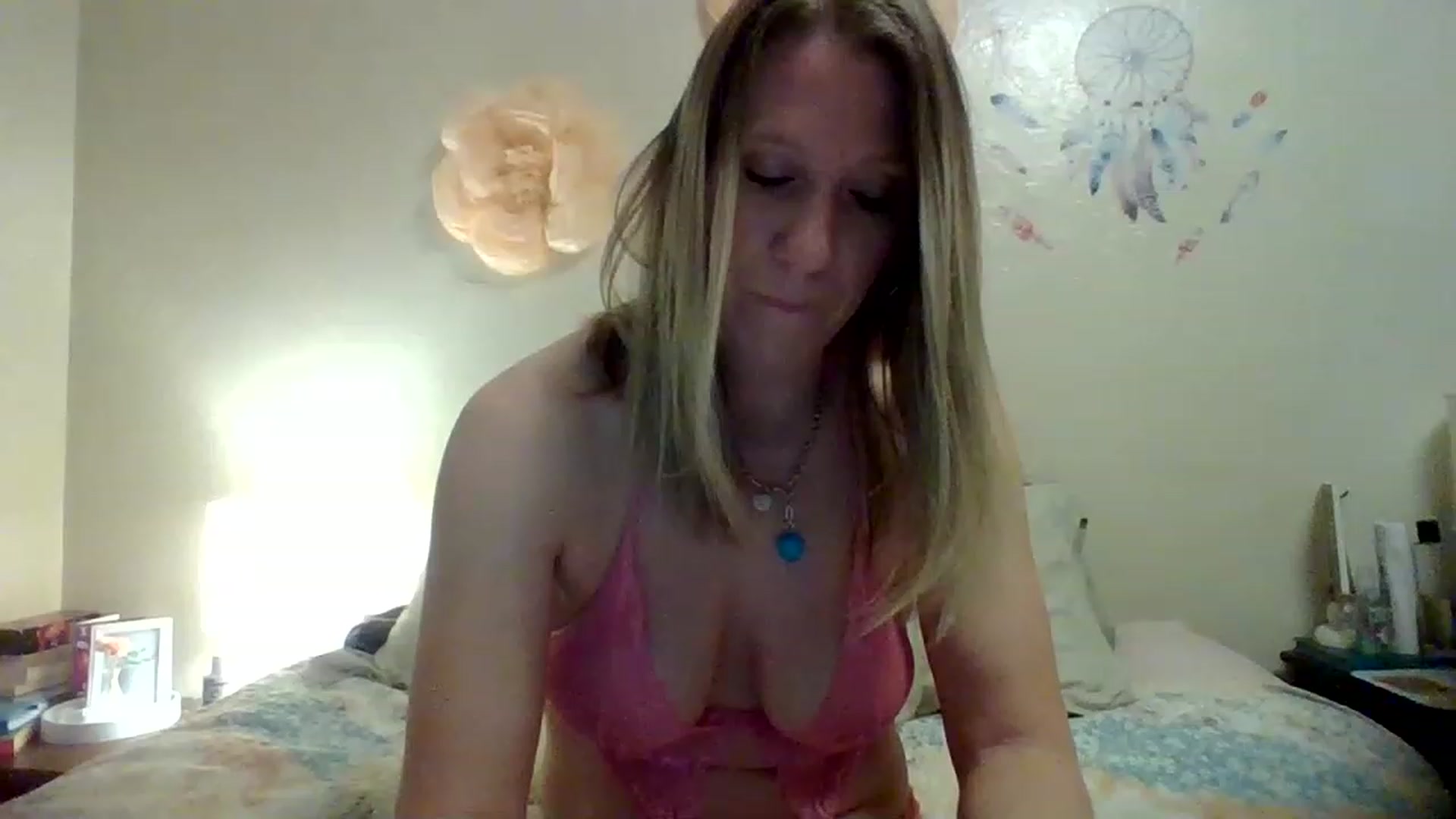 Gallery image thumbnail from wildnnout's myfreecams stream on, 04/09/2023, 05:10 image 7 of 20