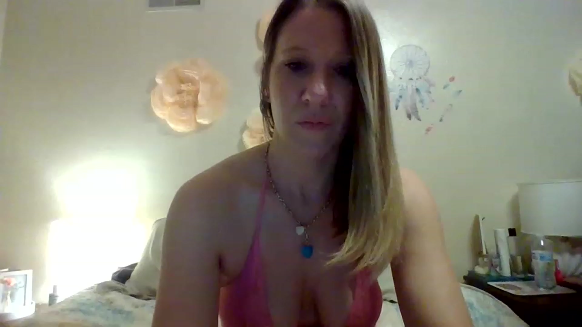Gallery image thumbnail from wildnnout's myfreecams stream on, 04/09/2023, 05:48 image 10 of 20