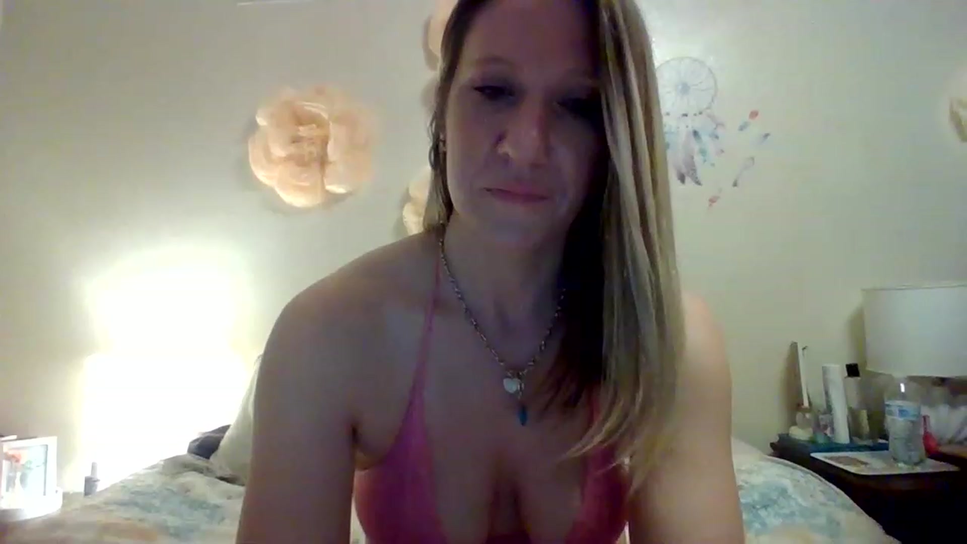Gallery image thumbnail from wildnnout's myfreecams stream on, 04/09/2023, 05:48 image 14 of 20