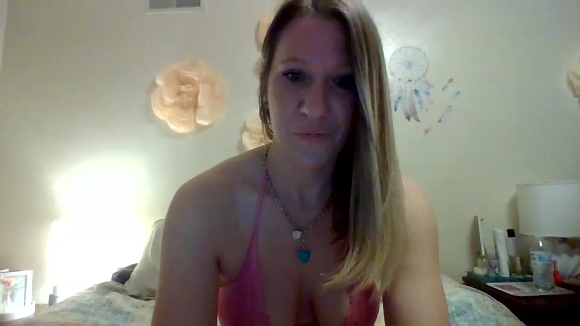 Gallery image thumbnail from wildnnout's myfreecams stream on, 04/09/2023, 05:48 image 9 of 20