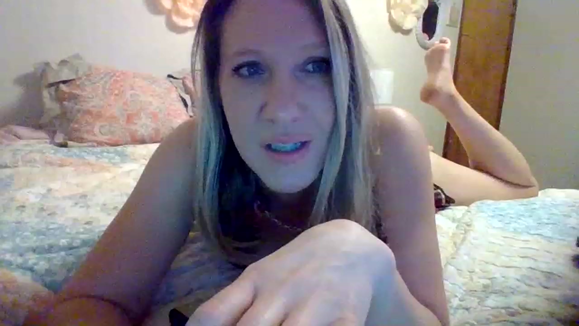 Gallery image thumbnail from wildnnout's myfreecams stream on, 04/13/2023, 03:33 image 11 of 20
