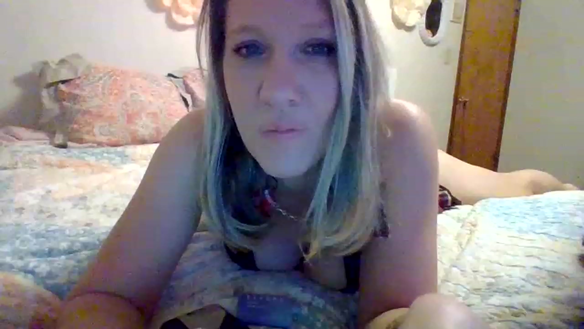 Gallery image thumbnail from wildnnout's myfreecams stream on, 04/13/2023, 03:33 image 9 of 20