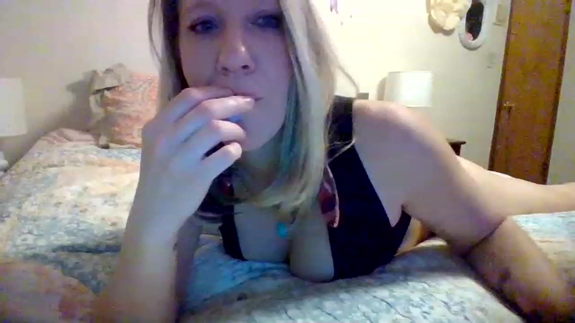 Gallery image thumbnail from wildnnout's myfreecams stream on, 04/13/2023, 03:33 image 3 of 20