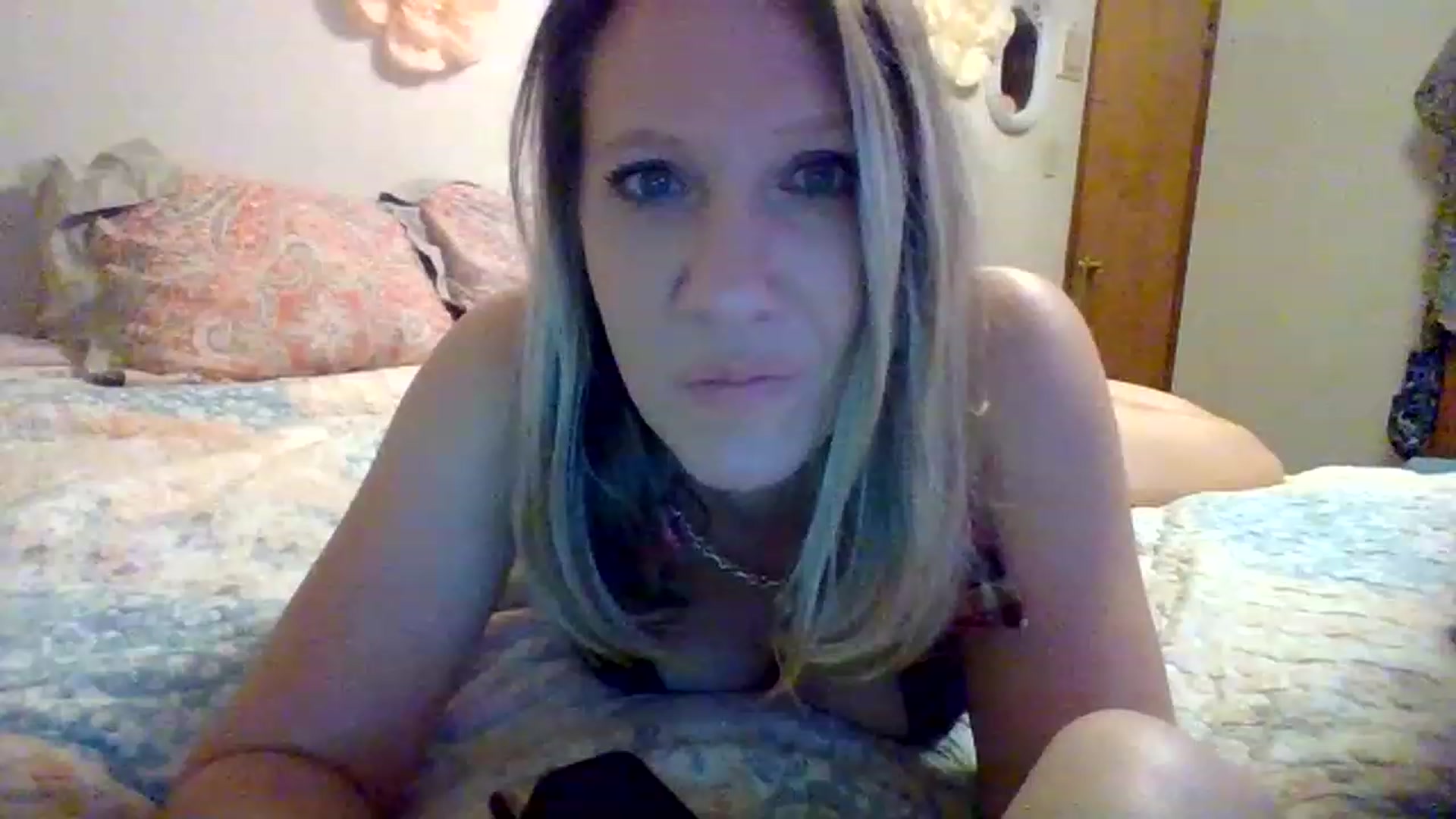 Gallery image thumbnail from wildnnout's myfreecams stream on, 04/13/2023, 03:33 image 13 of 20