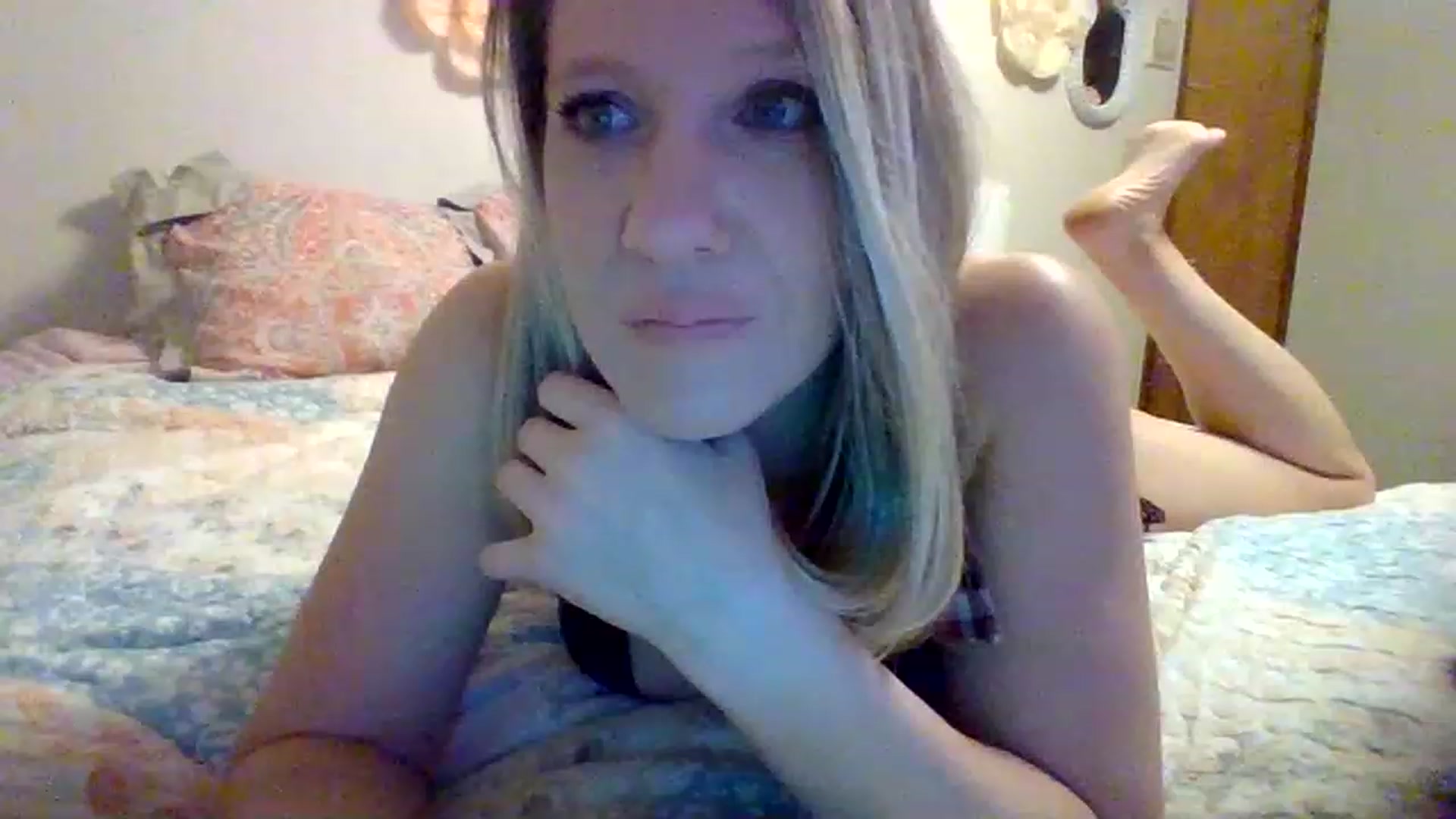 Gallery image thumbnail from wildnnout's myfreecams stream on, 04/13/2023, 03:33 image 4 of 20