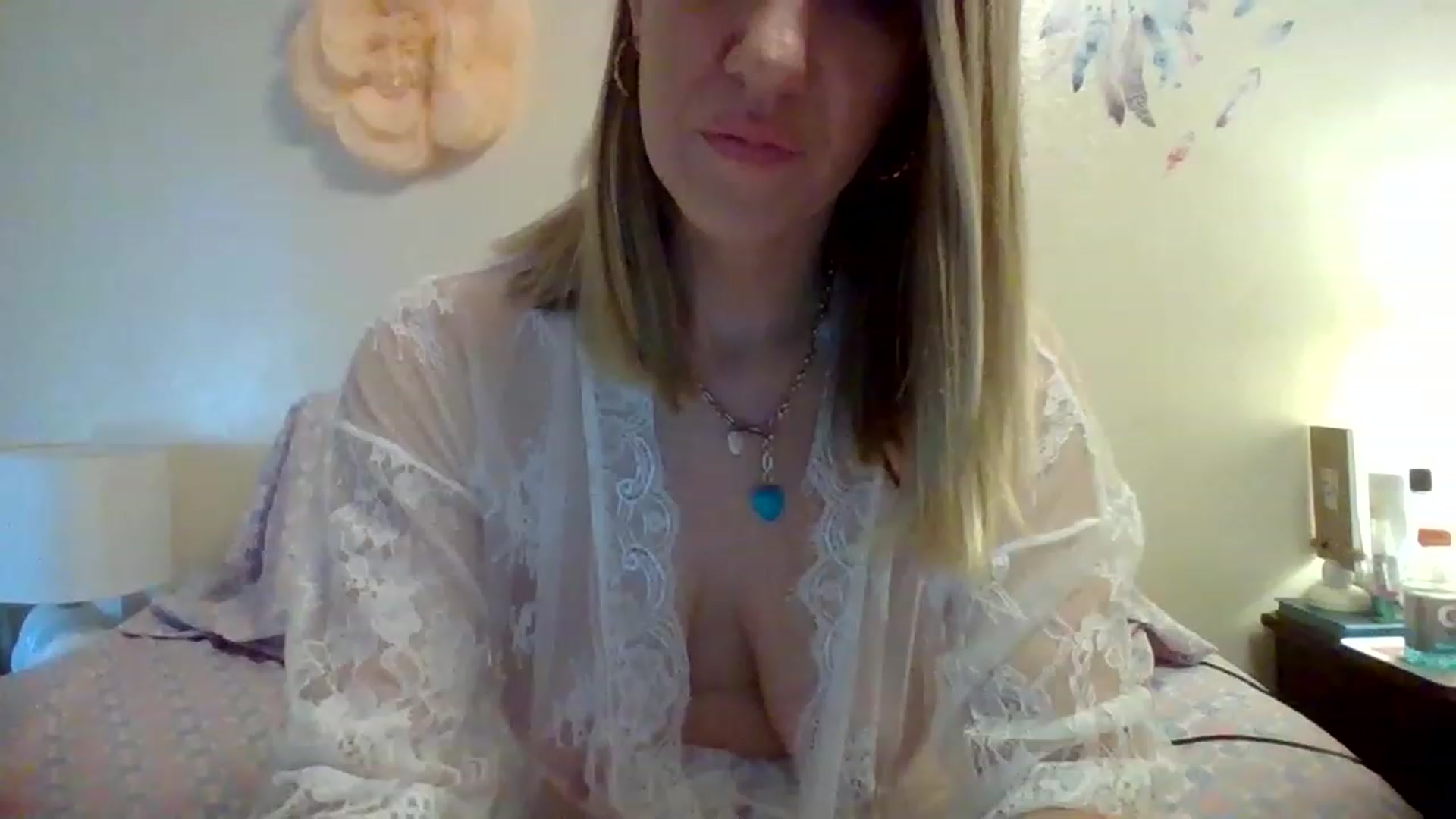 Gallery image thumbnail from wildnnout's myfreecams stream on, 04/13/2023, 13:01 image 2 of 20