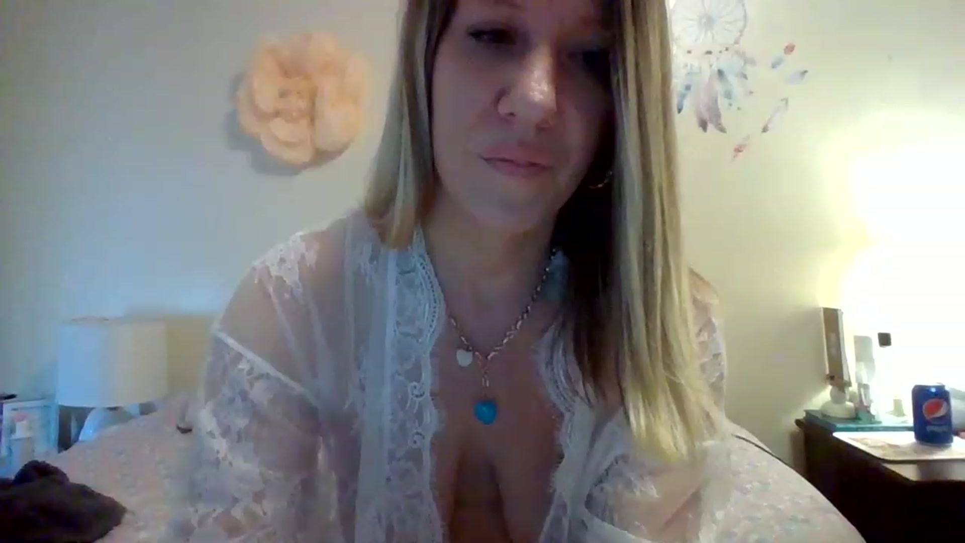 Gallery image thumbnail from wildnnout's myfreecams stream on, 04/13/2023, 15:30 image 12 of 20