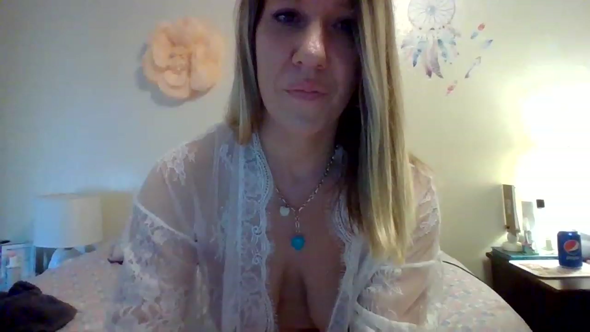 Gallery image thumbnail from wildnnout's myfreecams stream on, 04/13/2023, 15:30 image 11 of 20