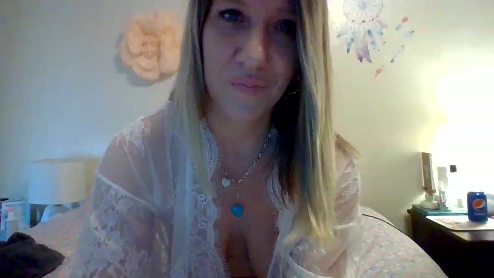 Gallery image thumbnail from wildnnout's myfreecams stream on, 04/13/2023, 15:30 image 14 of 20
