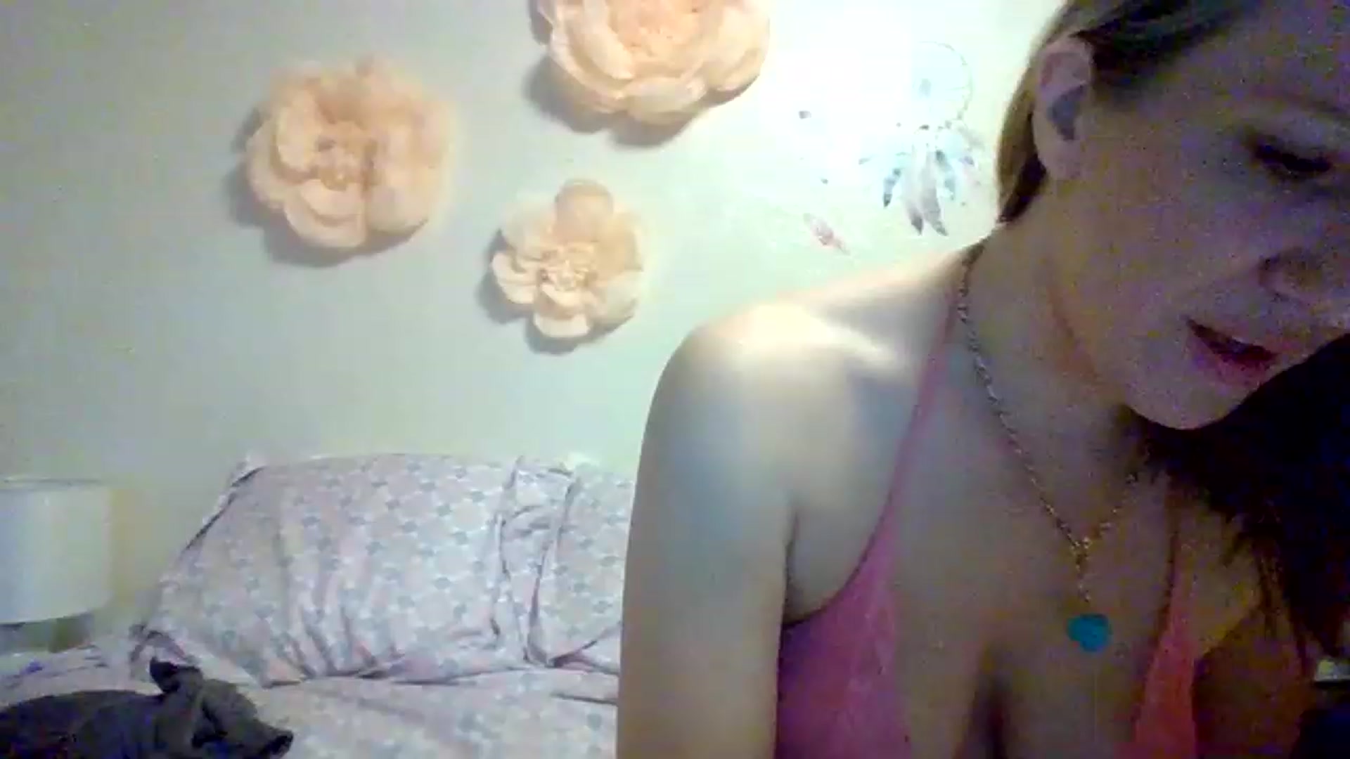 Gallery image thumbnail from wildnnout's myfreecams stream on, 04/17/2023, 12:11 image 12 of 20