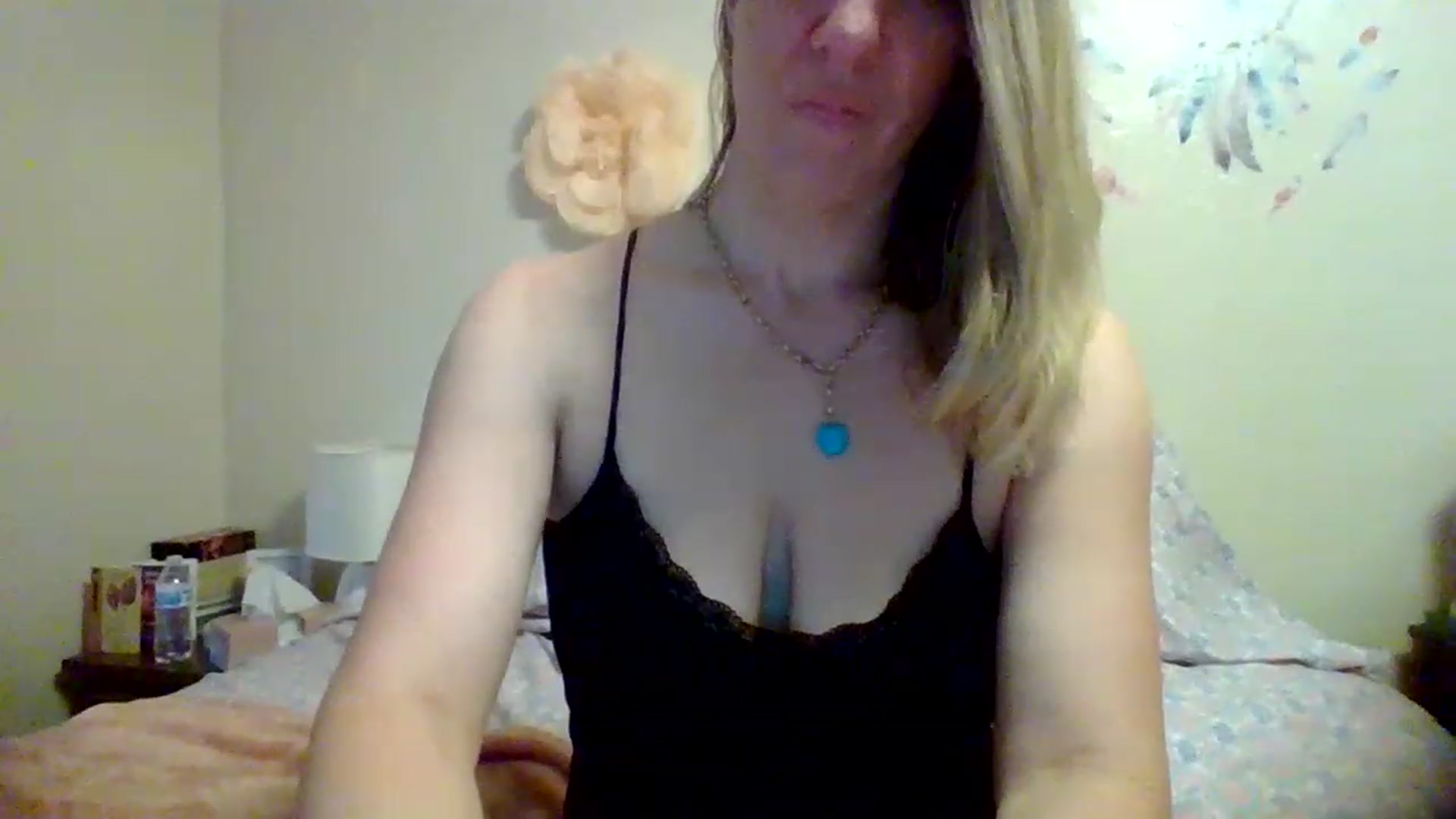 Gallery image thumbnail from wildnnout's myfreecams stream on, 04/18/2023, 17:34 image 19 of 20
