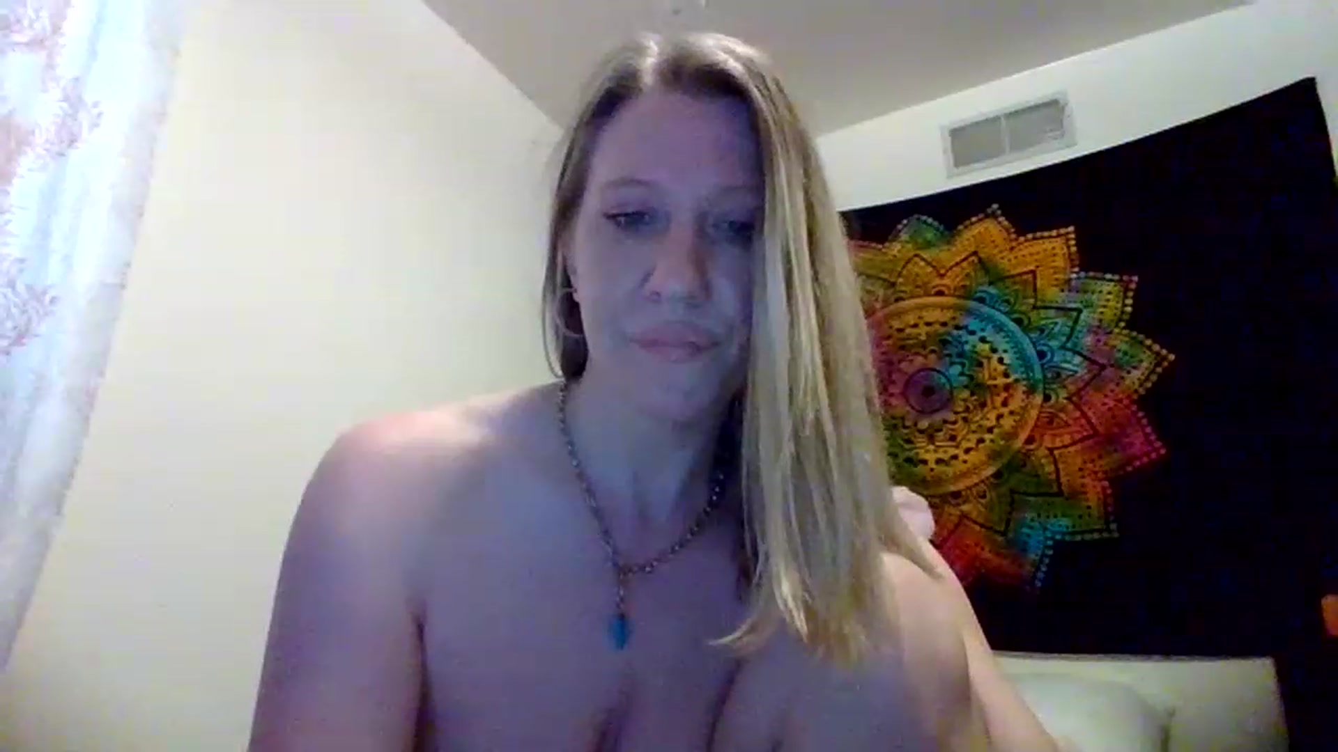Gallery image thumbnail from wildnnout's myfreecams stream on, 04/20/2023, 16:20 image 14 of 20