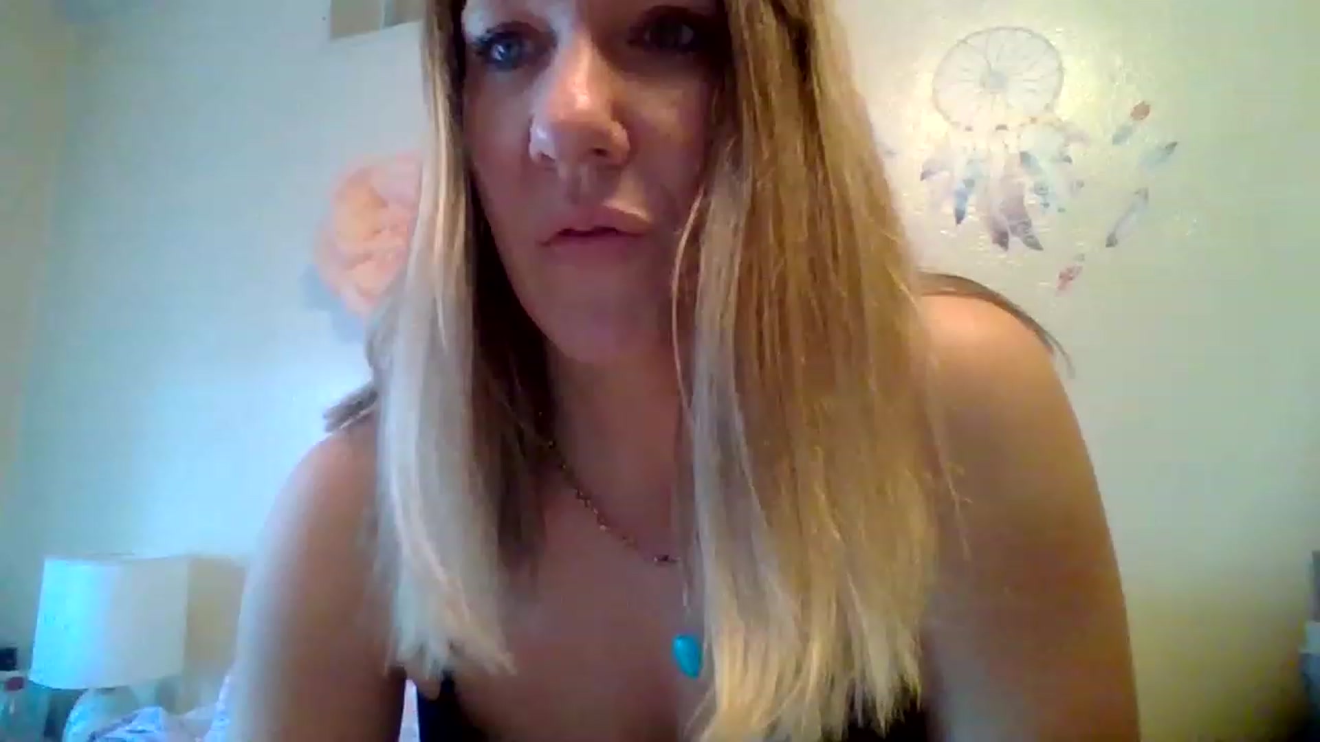 Gallery image thumbnail from wildnnout's myfreecams stream on, 04/21/2023, 17:40 image 18 of 20