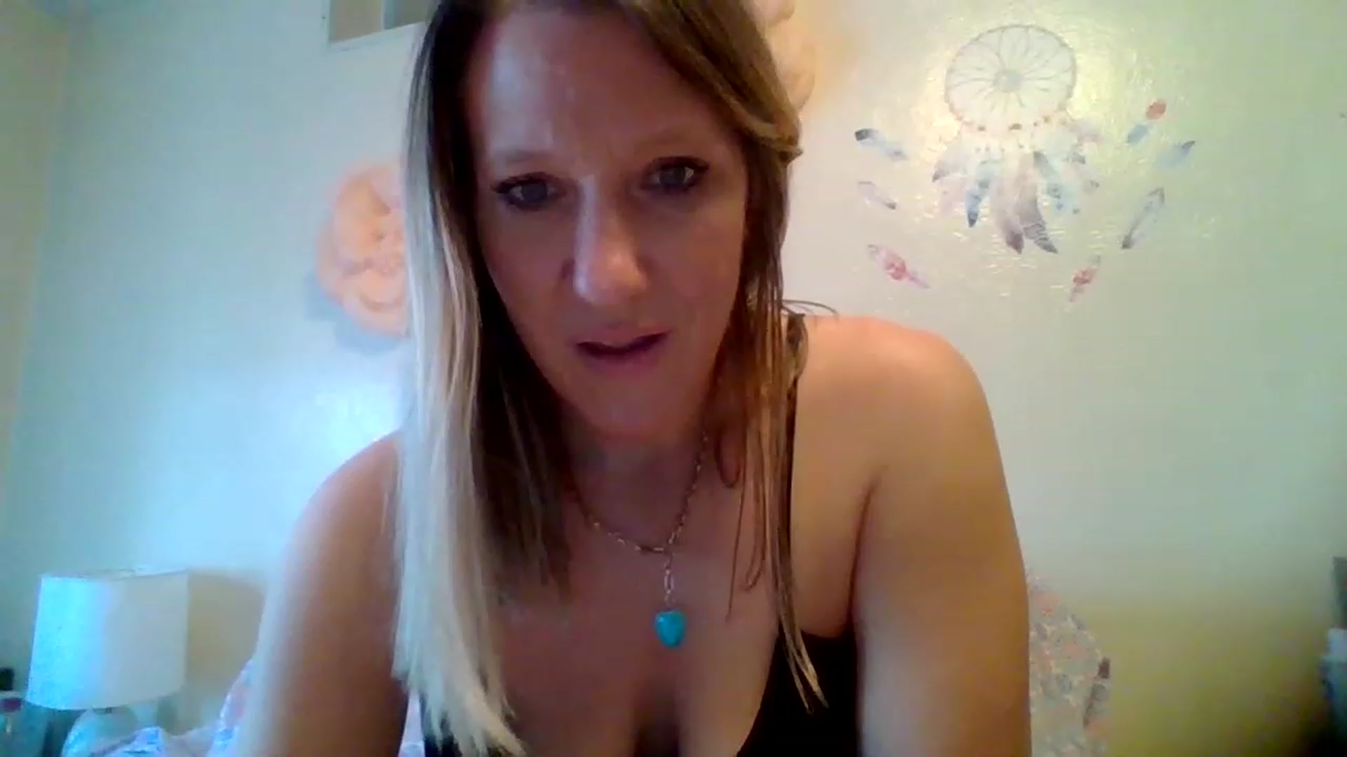 Gallery image thumbnail from wildnnout's myfreecams stream on, 04/21/2023, 17:40 image 20 of 20