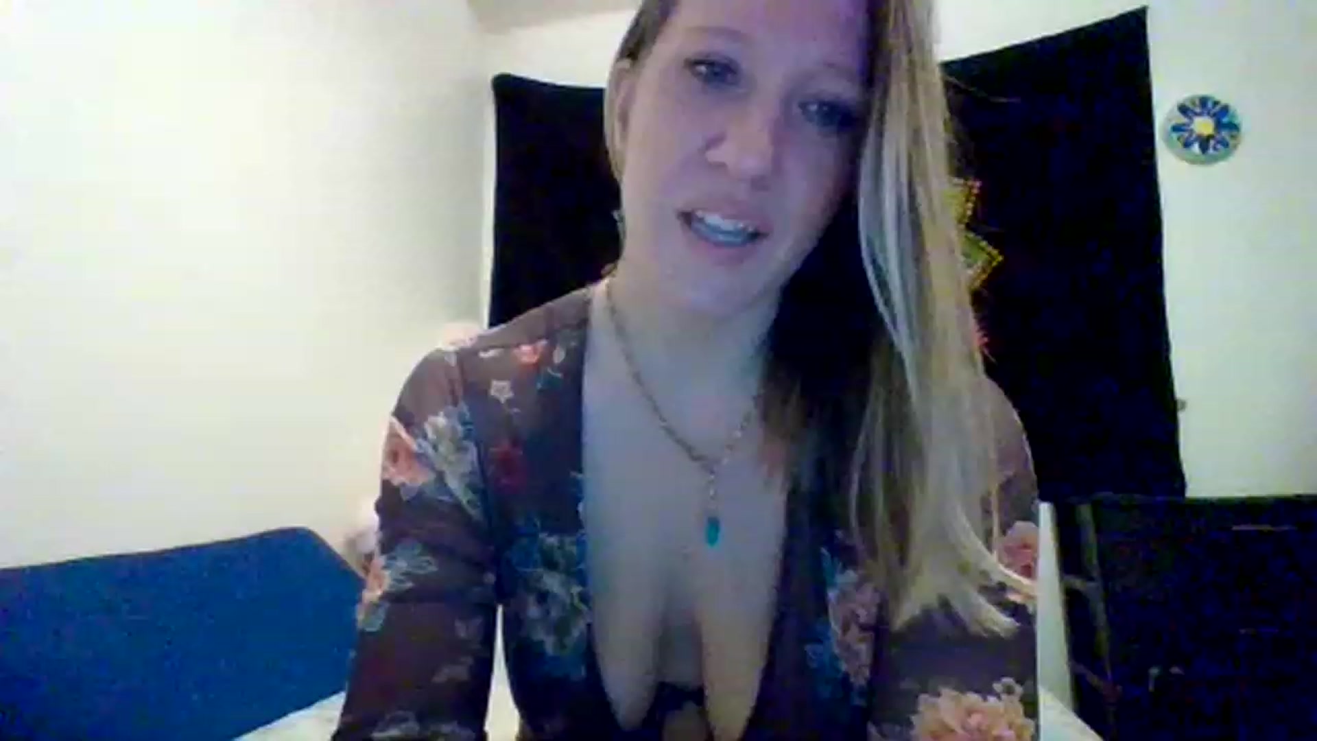 Gallery image thumbnail from wildnnout's myfreecams stream on, 04/24/2023, 15:07 image 10 of 20