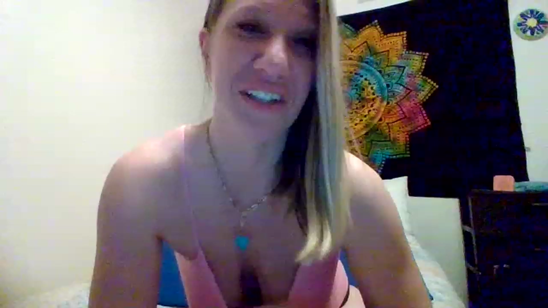 Gallery image thumbnail from wildnnout's myfreecams stream on, 04/25/2023, 02:57 image 5 of 20