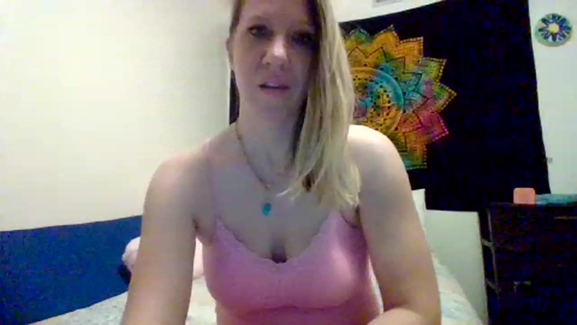 Gallery image thumbnail from wildnnout's myfreecams stream on, 04/25/2023, 02:57 image 1 of 20