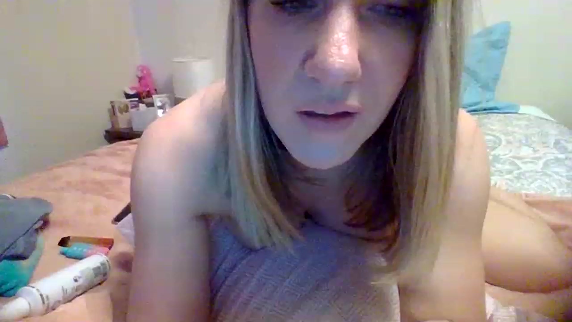 Gallery image thumbnail from wildnnout's myfreecams stream on, 05/08/2023, 15:31 image 15 of 20