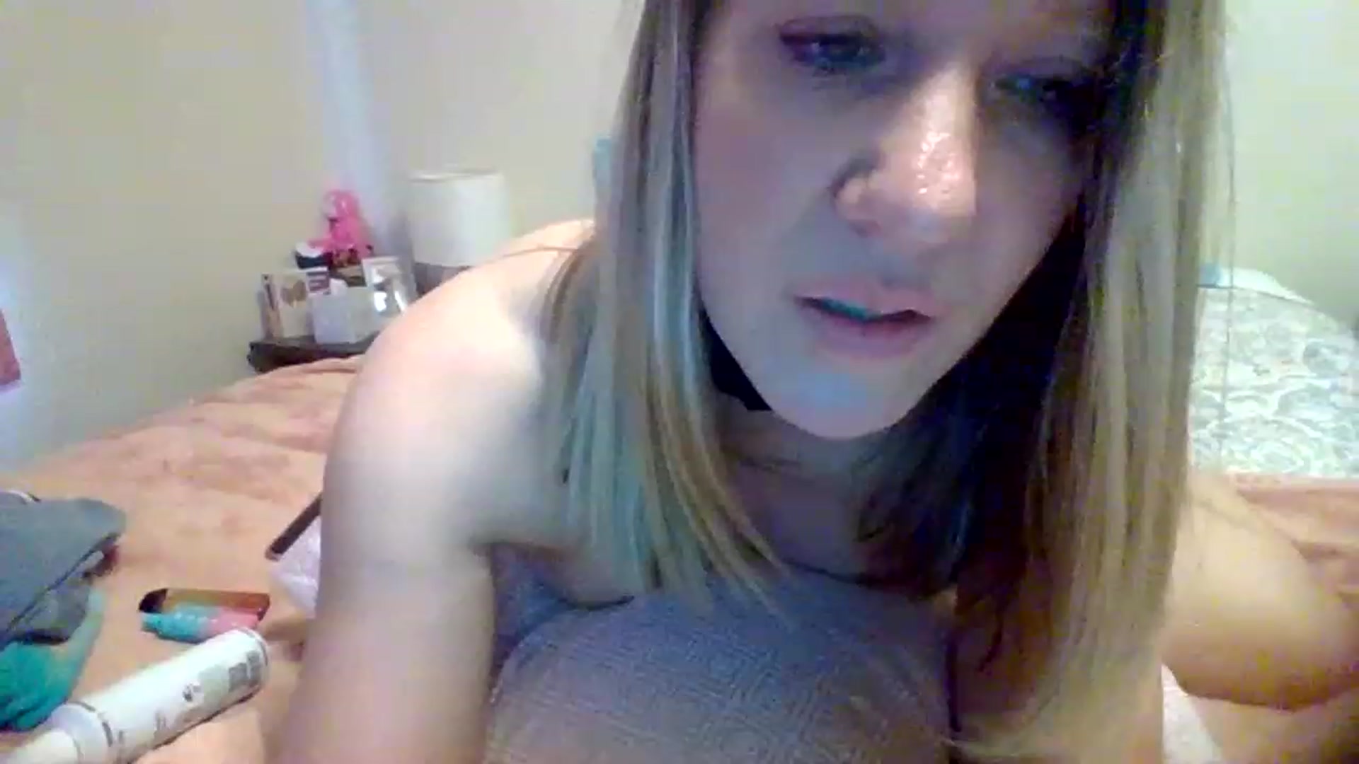 Gallery image thumbnail from wildnnout's myfreecams stream on, 05/08/2023, 15:31 image 18 of 20