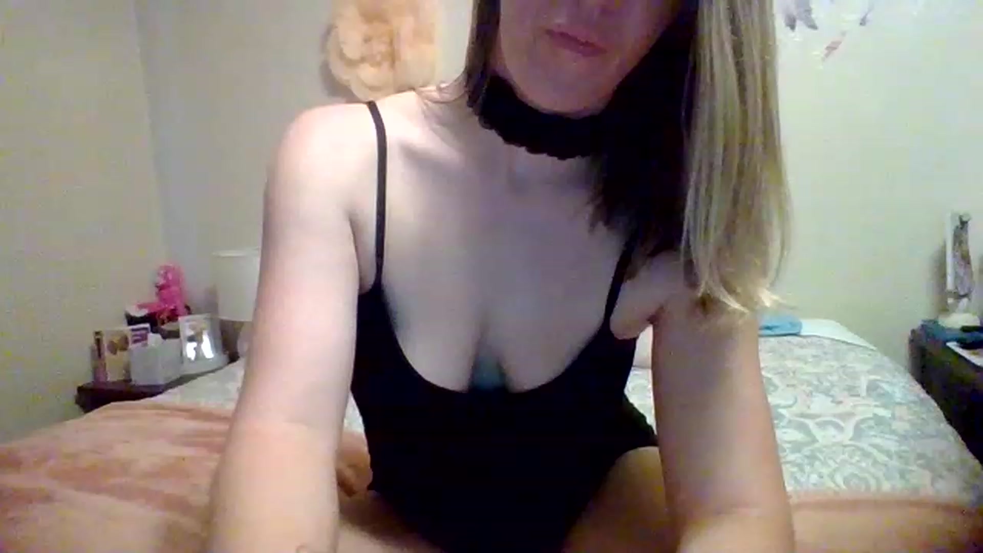 Gallery image thumbnail from wildnnout's myfreecams stream on, 05/08/2023, 17:46 image 15 of 20
