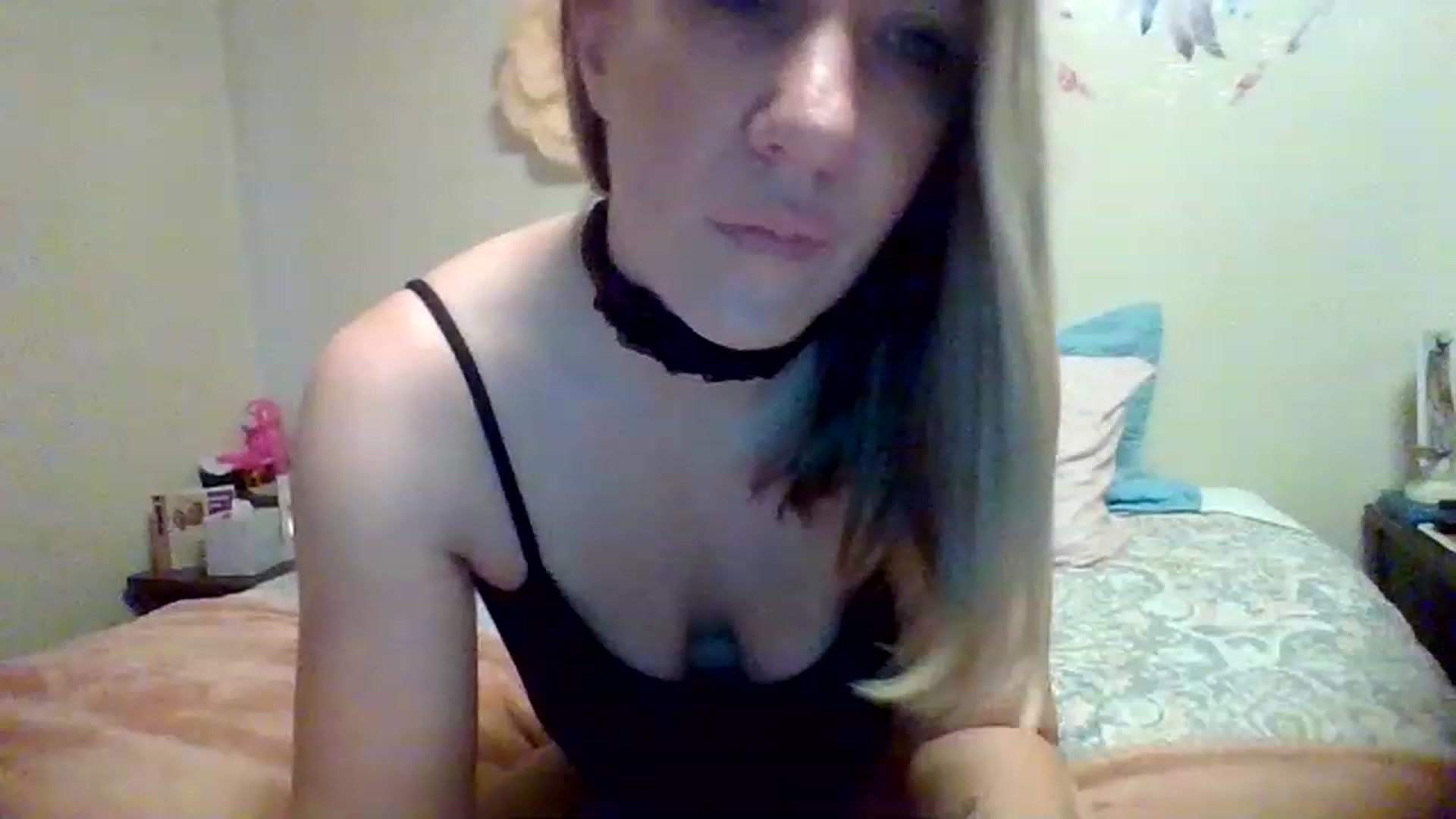 Gallery image thumbnail from wildnnout's myfreecams stream on, 05/08/2023, 17:46 image 6 of 20