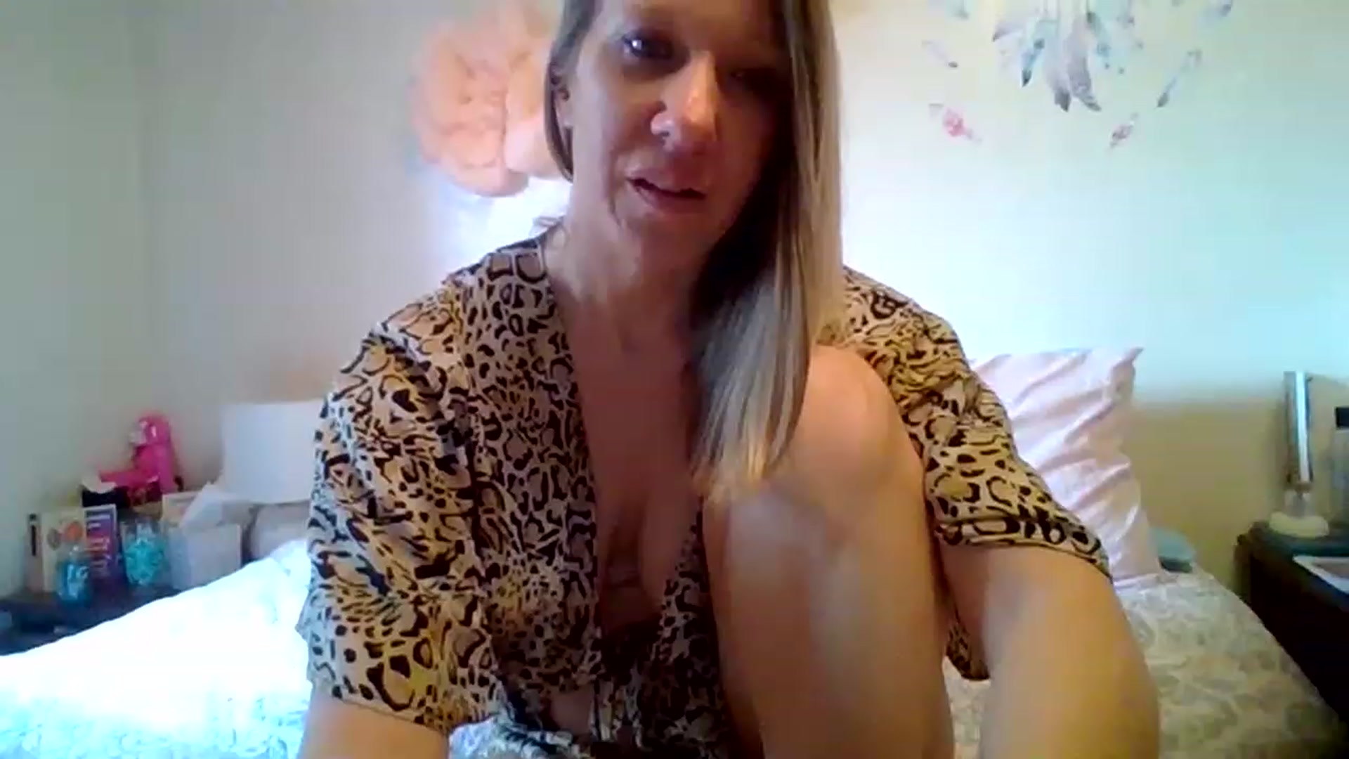 Gallery image thumbnail from wildnnout's myfreecams stream on, 05/10/2023, 13:48 image 7 of 20
