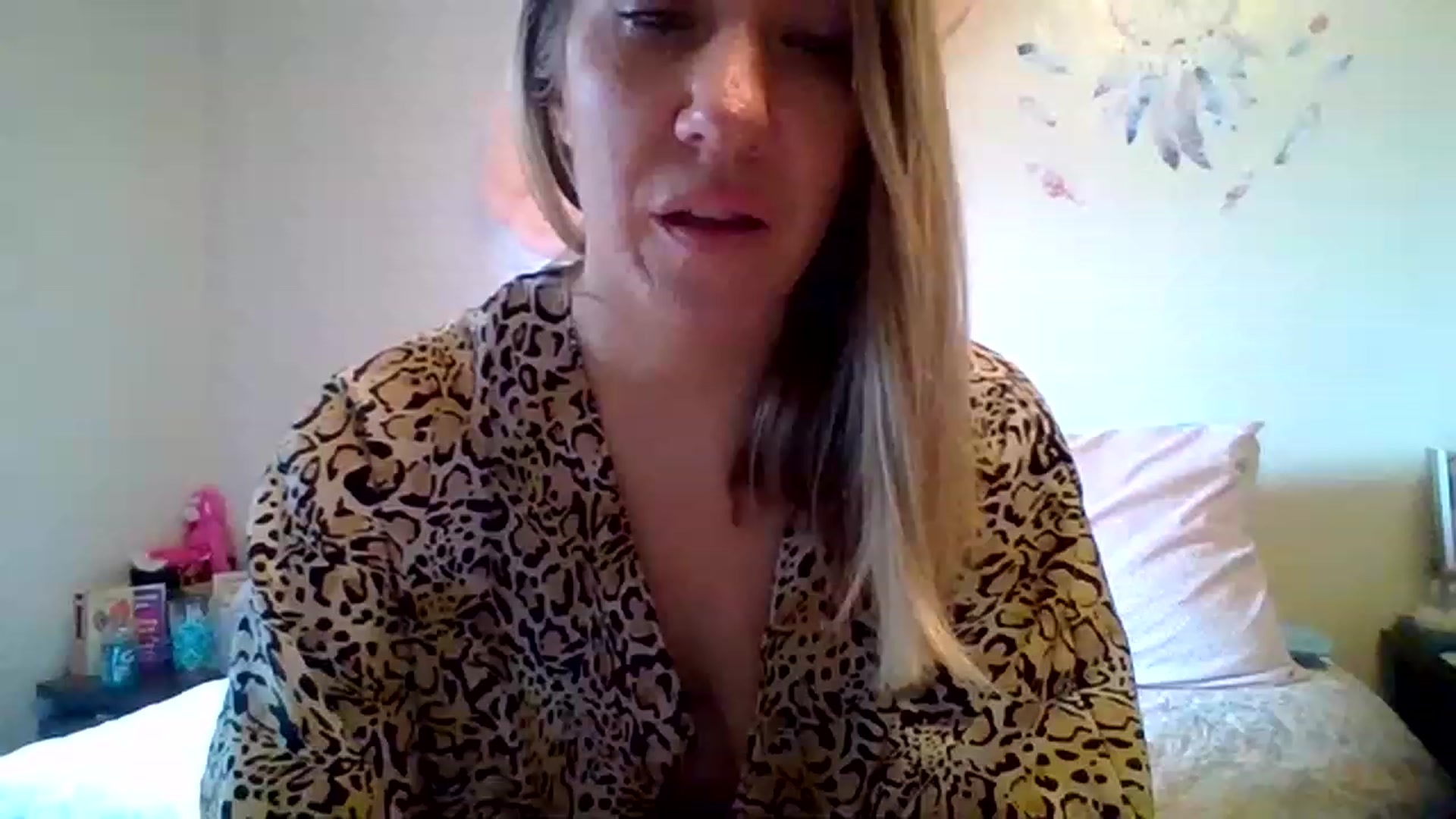 Gallery image thumbnail from wildnnout's myfreecams stream on, 05/10/2023, 13:48 image 17 of 20