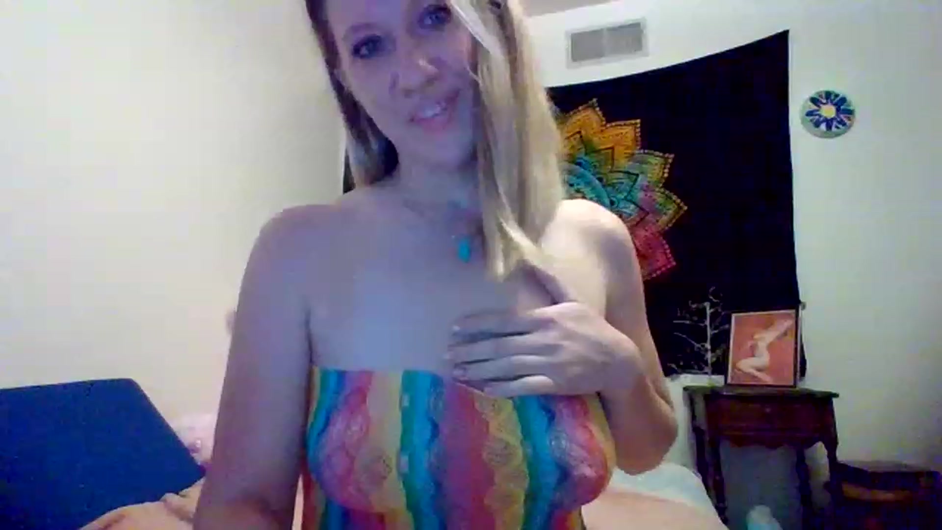 Gallery image thumbnail from wildnnout's myfreecams stream on, 05/16/2023, 17:26 image 2 of 20