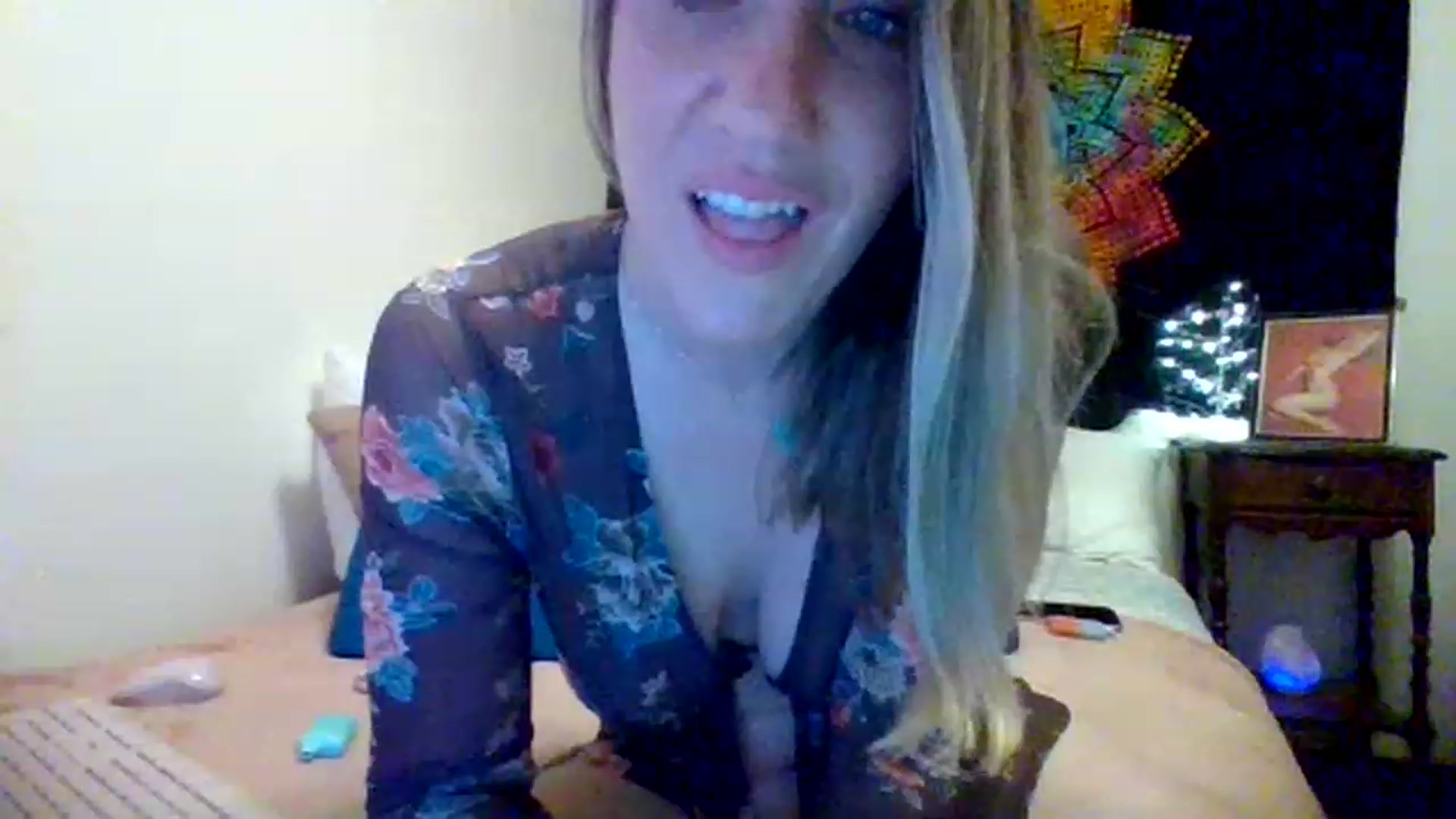 Gallery image thumbnail from wildnnout's myfreecams stream on, 05/22/2023, 15:31 image 15 of 20