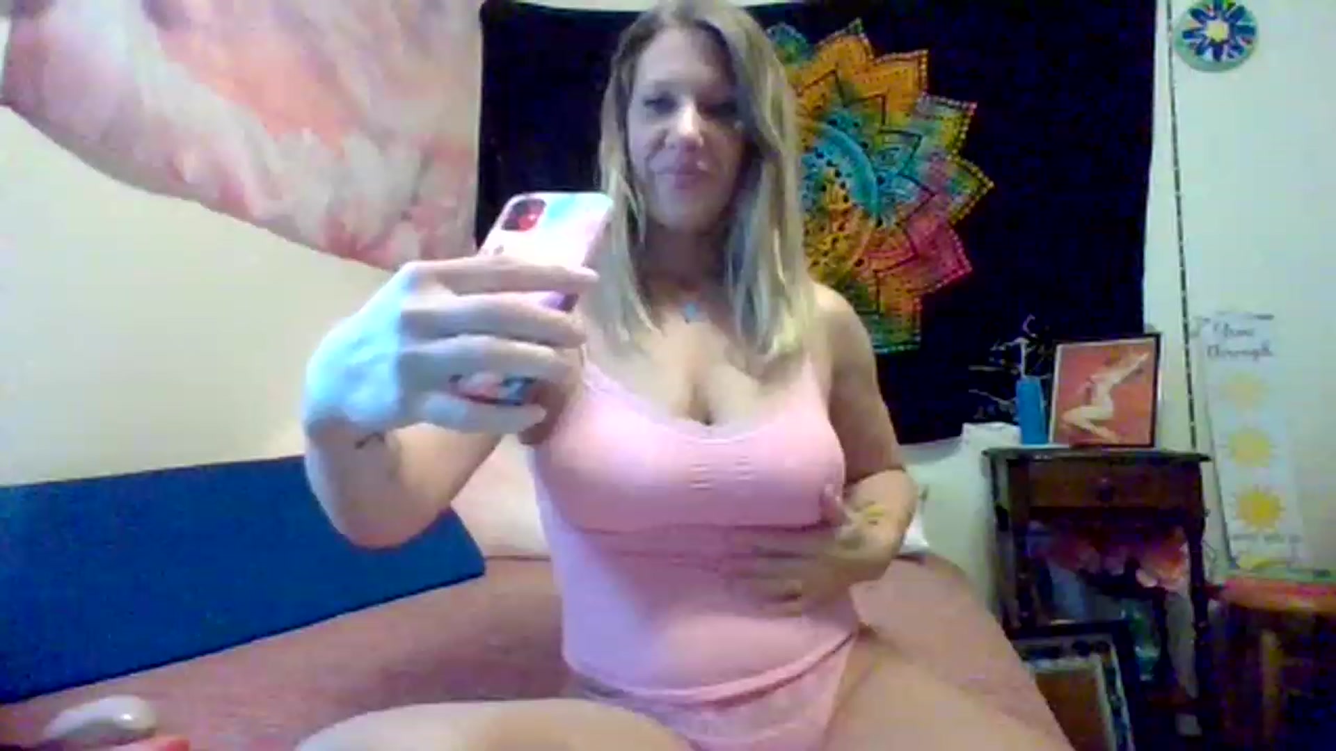 Gallery image thumbnail from wildnnout's myfreecams stream on, 06/27/2023, 15:38 image 16 of 20