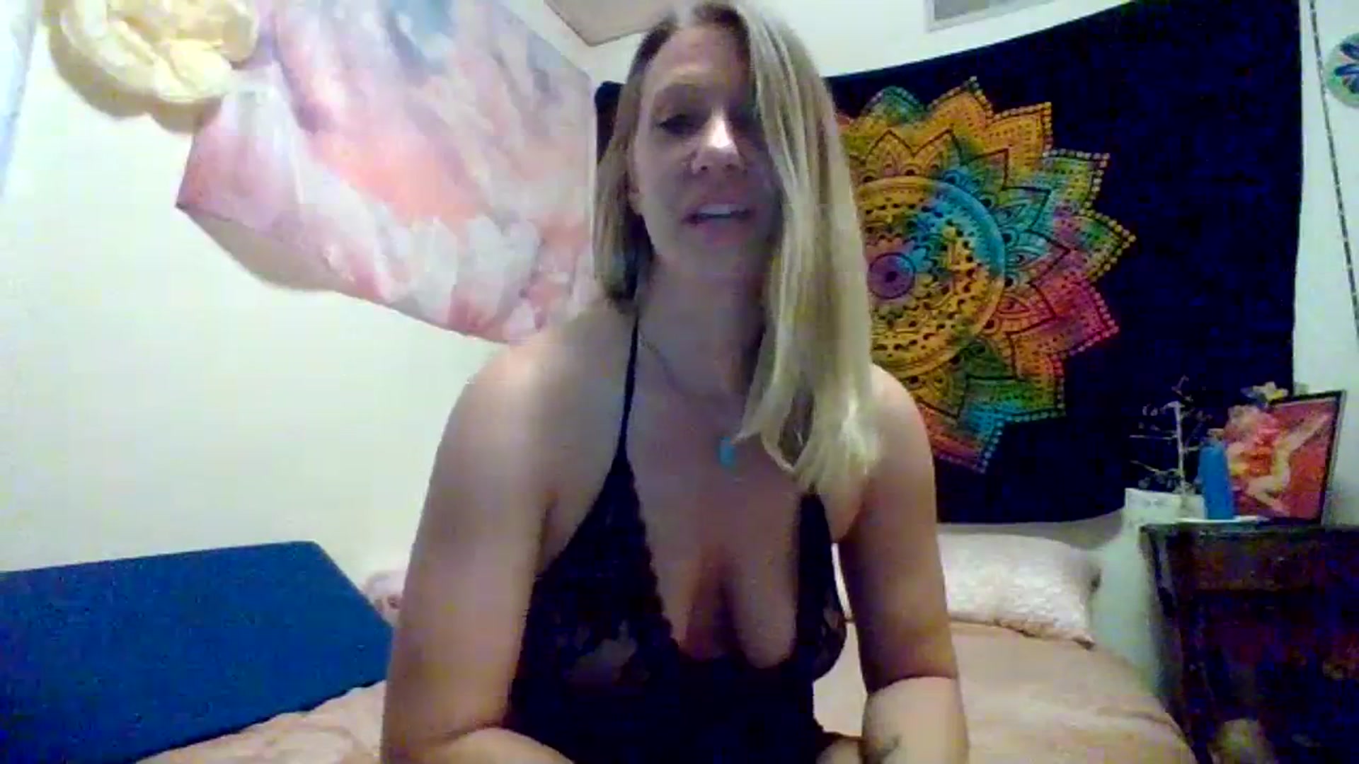 Gallery image thumbnail from wildnnout's myfreecams stream on, 07/07/2023, 17:12 image 13 of 20