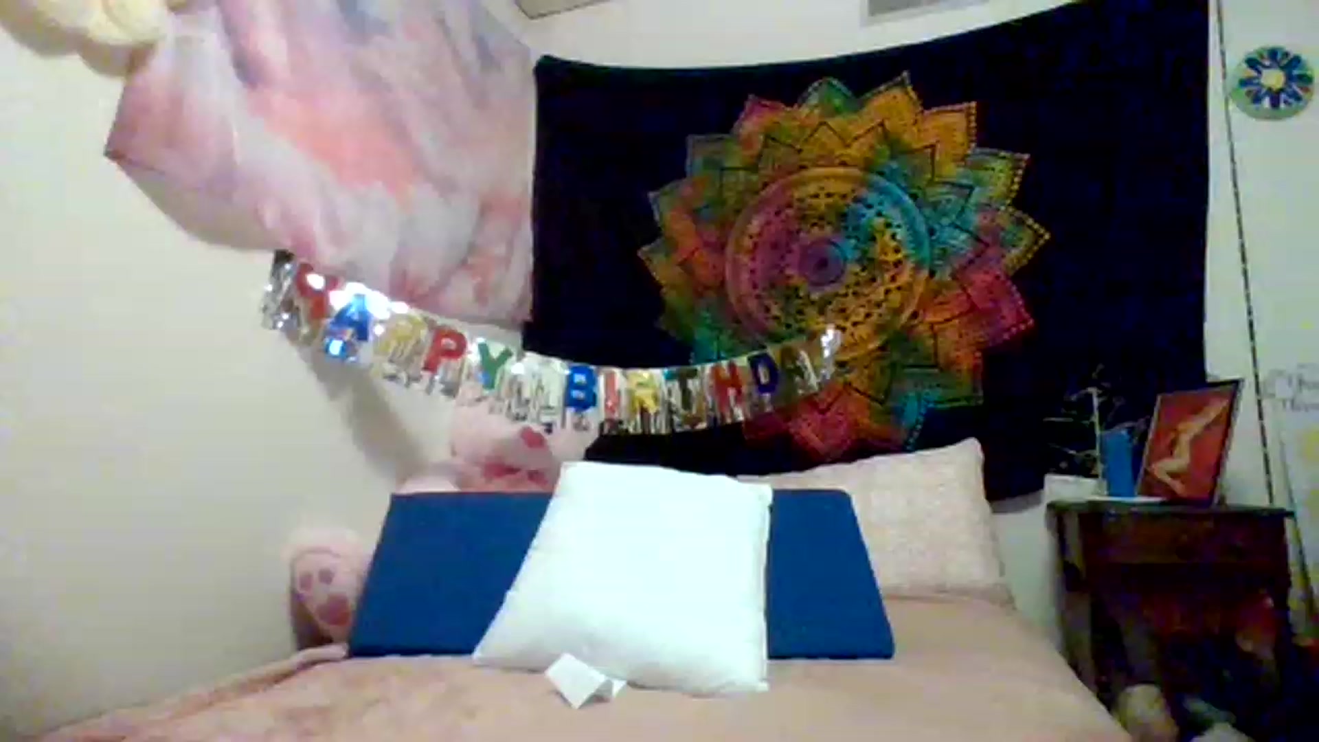 Gallery image thumbnail from wildnnout's myfreecams stream on, 07/13/2023, 18:37 image 15 of 20