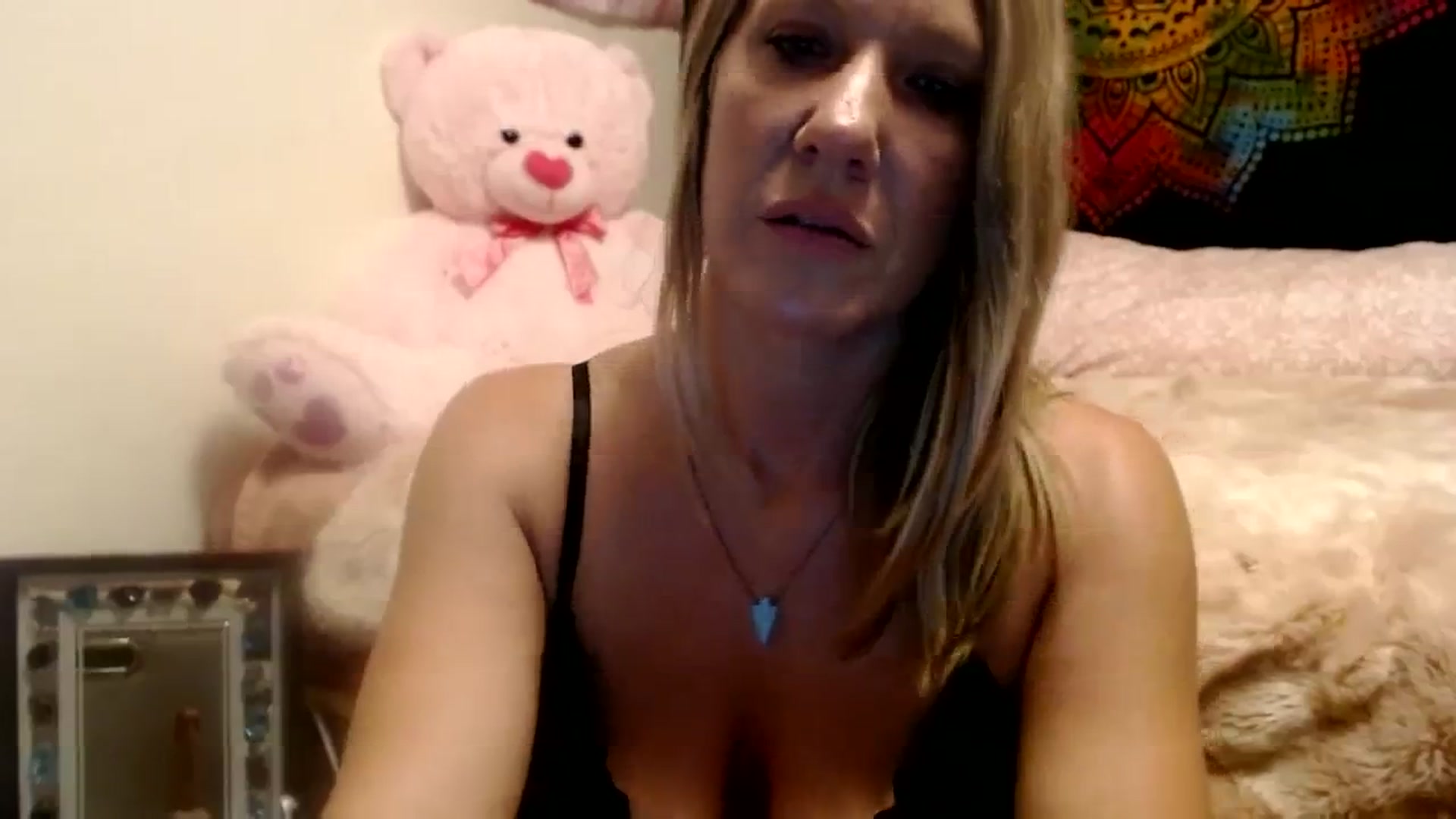 Gallery image thumbnail from wildnnout's myfreecams stream on, 10/16/2023, 14:55 image 8 of 20