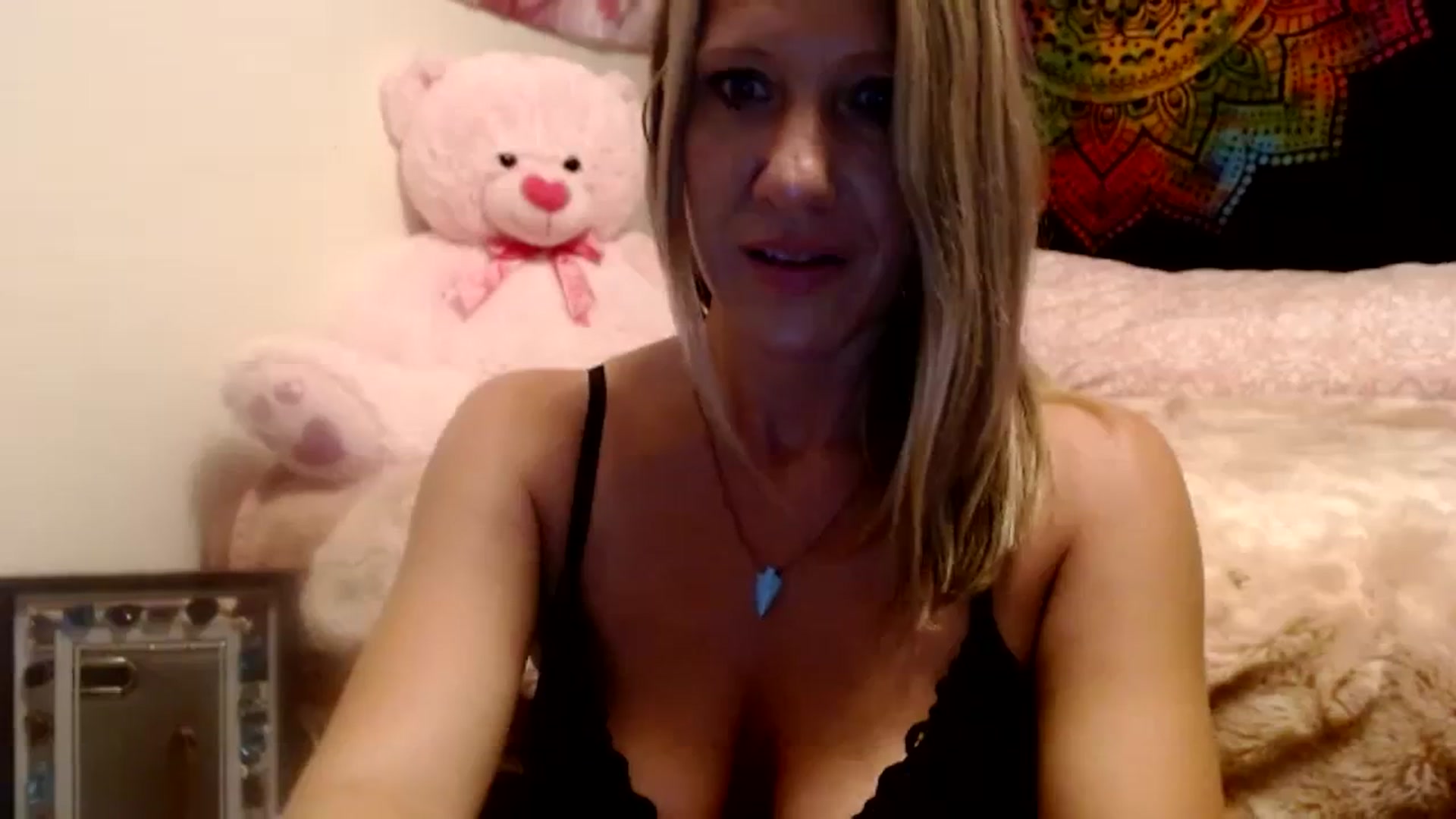Gallery image thumbnail from wildnnout's myfreecams stream on, 10/16/2023, 14:55 image 3 of 20