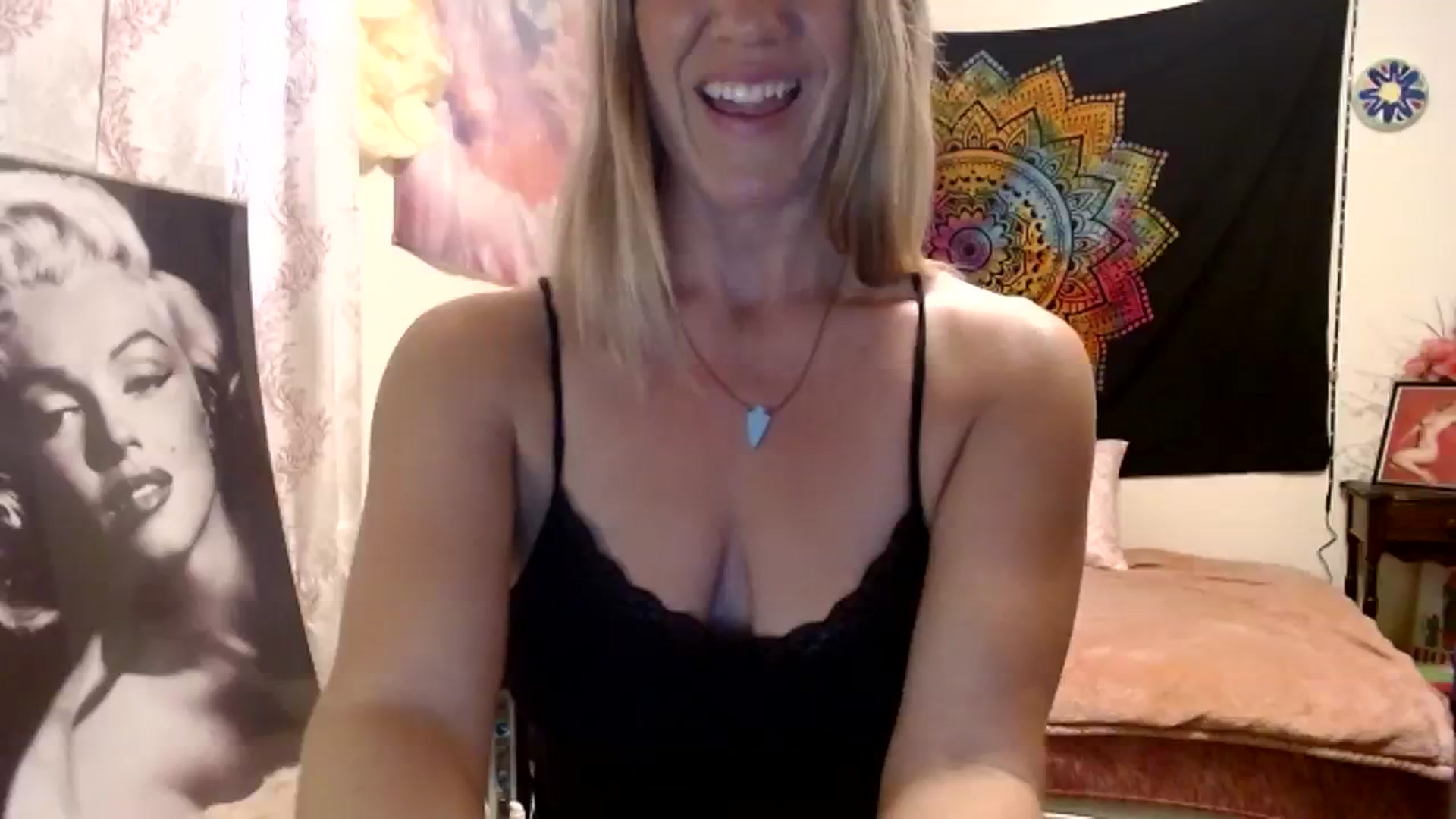 Gallery image thumbnail from wildnnout's myfreecams stream on, 10/23/2023, 15:34 image 6 of 20