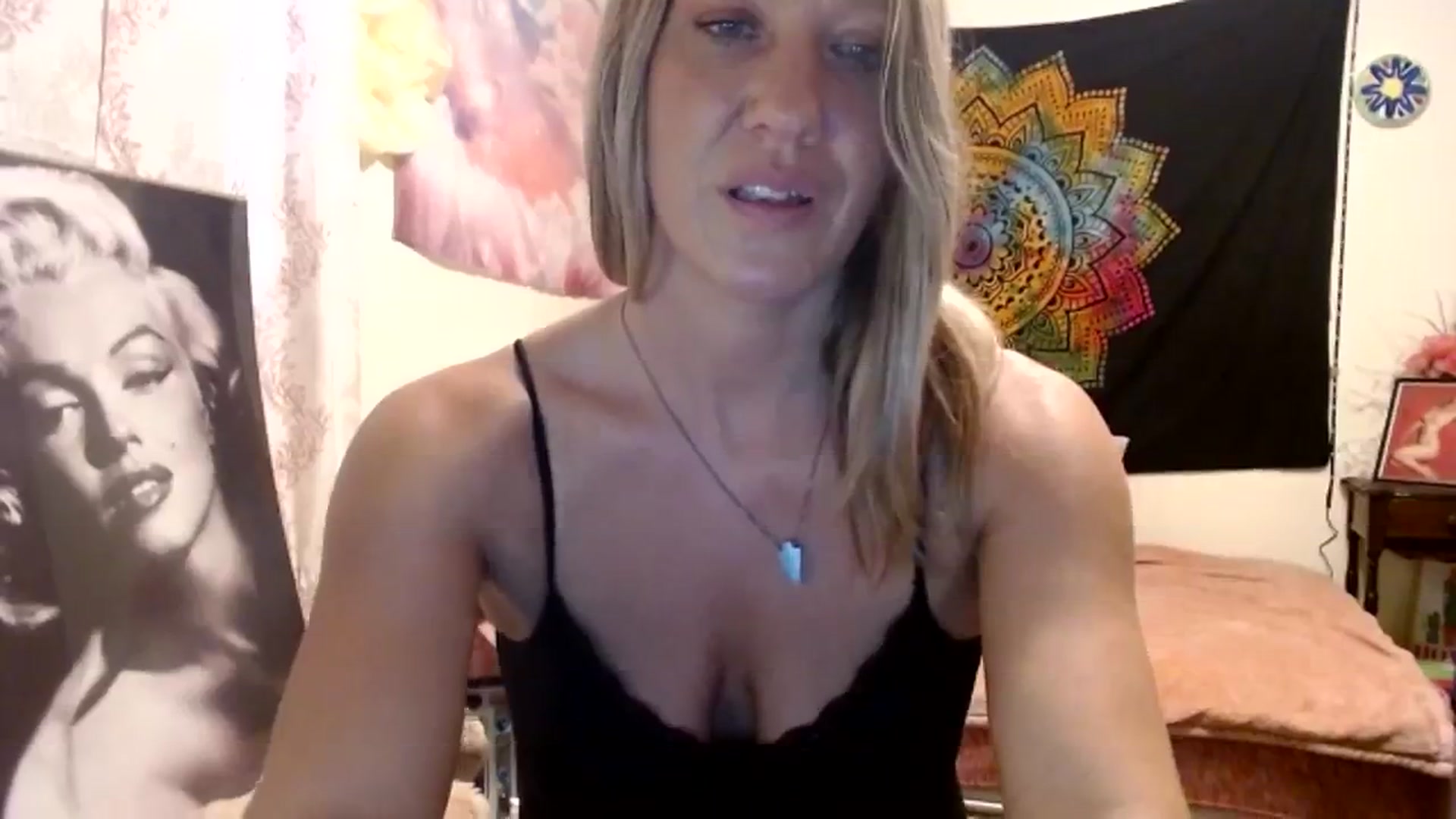 Gallery image thumbnail from wildnnout's myfreecams stream on, 10/23/2023, 15:34 image 15 of 20