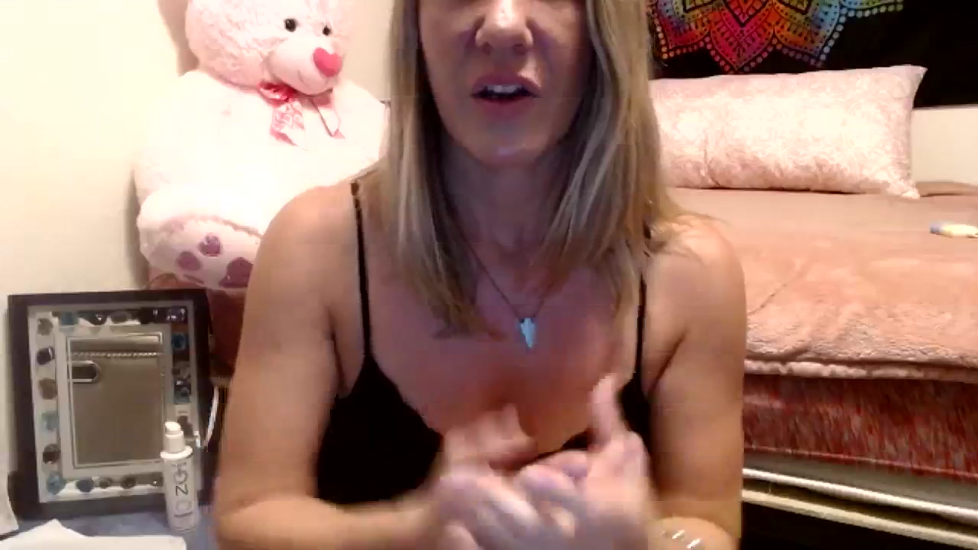 Gallery image thumbnail from wildnnout's myfreecams stream on, 10/23/2023, 15:34 image 18 of 20