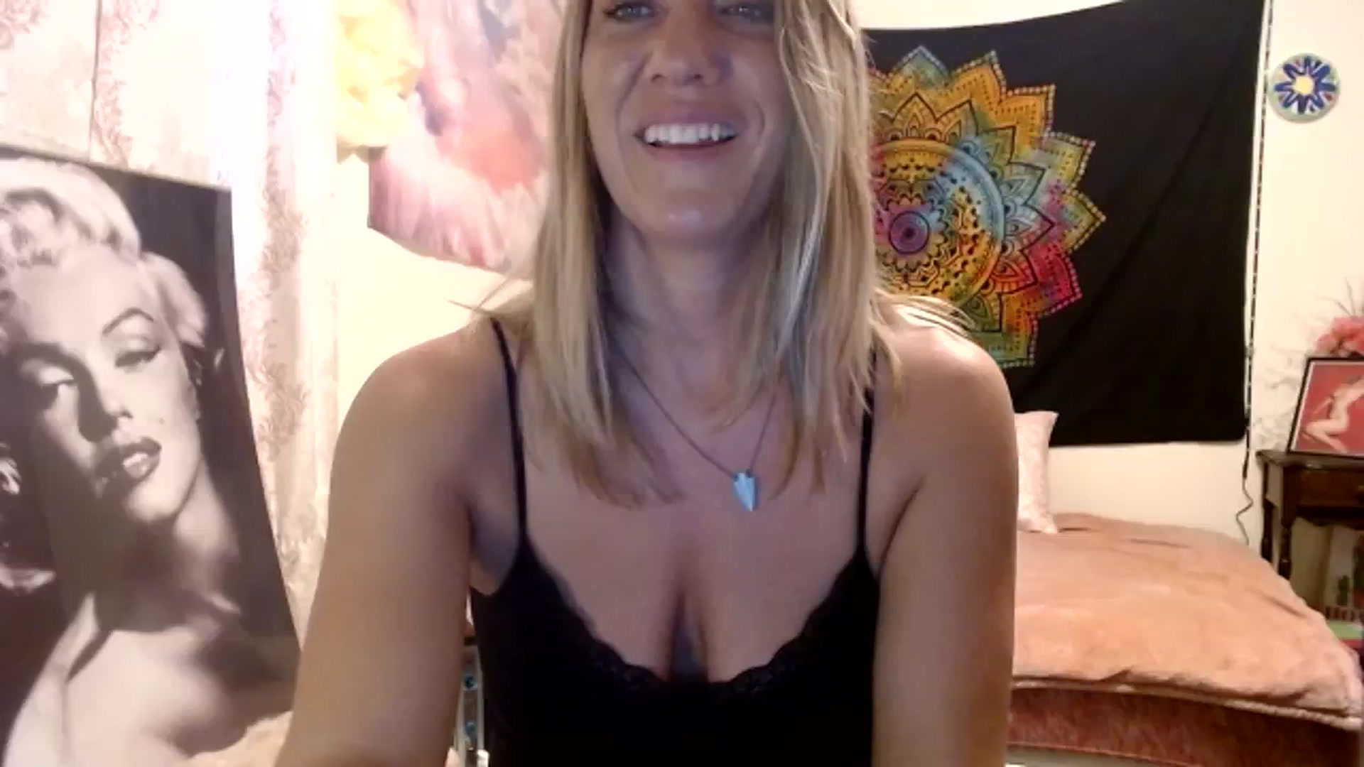 Gallery image thumbnail from wildnnout's myfreecams stream on, 10/23/2023, 15:34 image 13 of 20