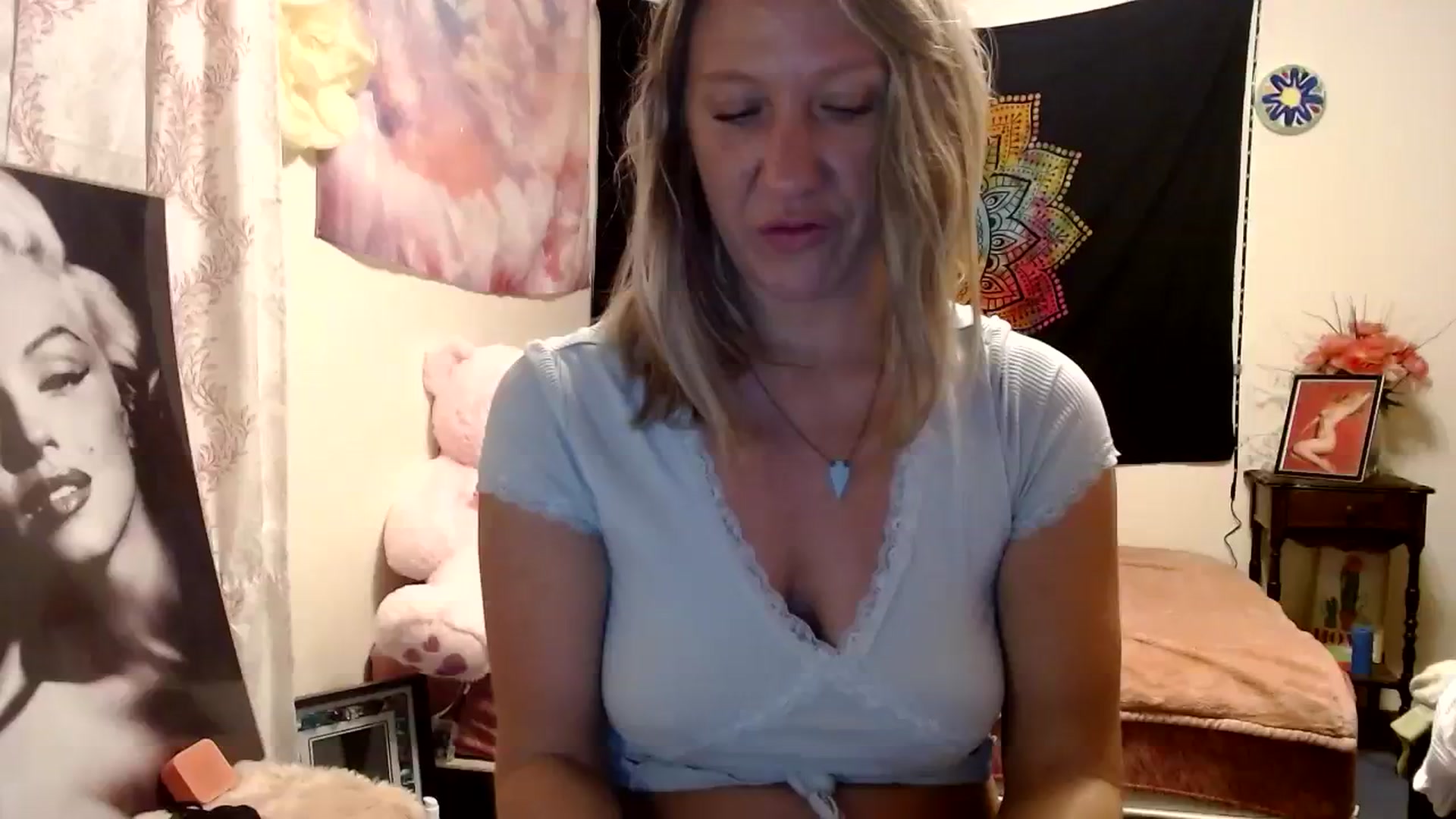 Gallery image thumbnail from wildnnout's myfreecams stream on, 10/25/2023, 09:43 image 14 of 20