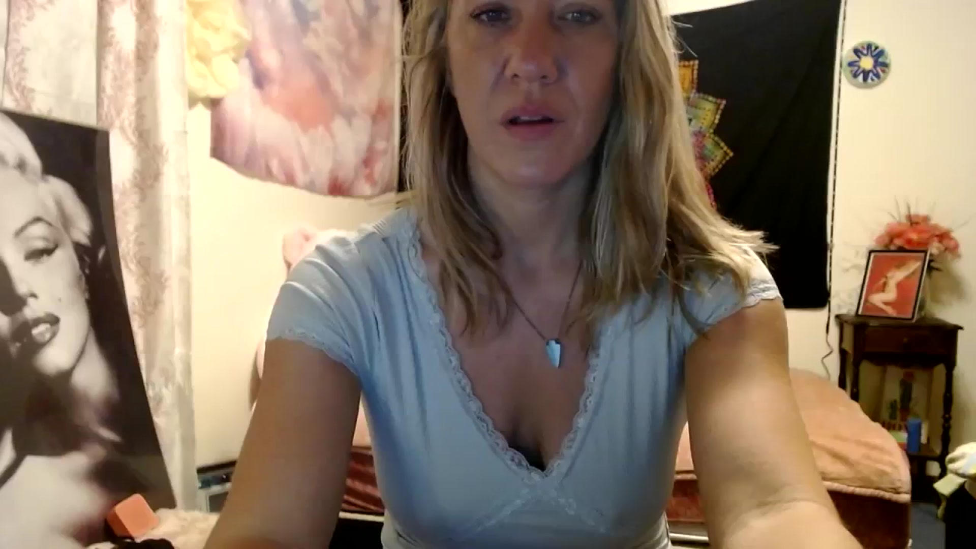 Gallery image thumbnail from wildnnout's myfreecams stream on, 10/25/2023, 09:43 image 18 of 20