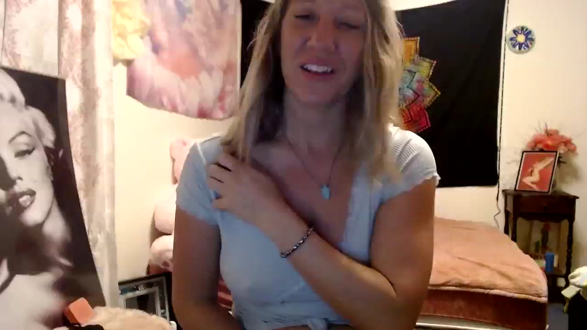 Gallery image thumbnail from wildnnout's myfreecams stream on, 10/25/2023, 09:43 image 17 of 20
