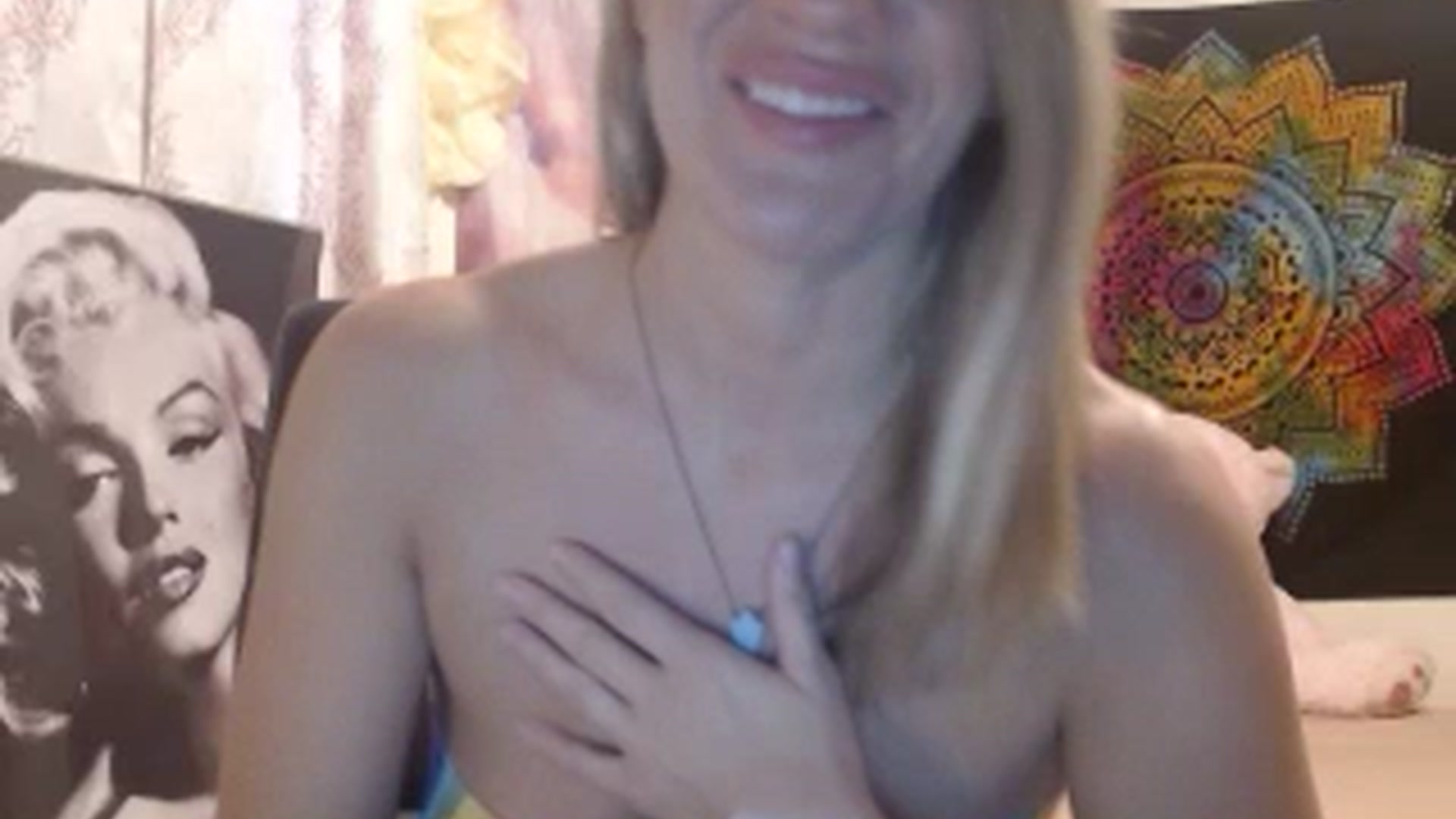 Gallery image thumbnail from wildnnout's myfreecams stream on, 12/21/2023, 16:17 image 12 of 20