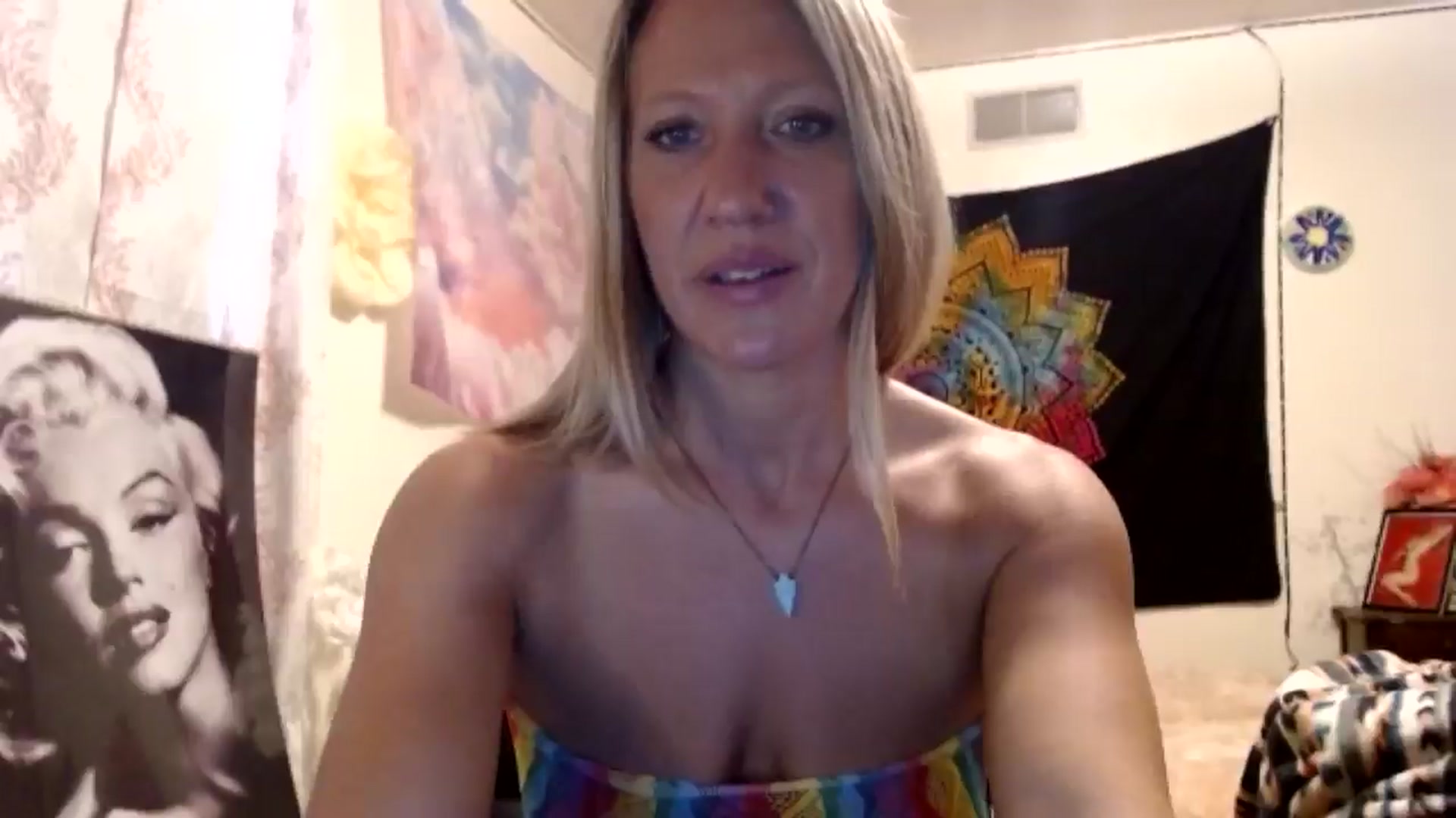 Gallery image thumbnail from wildnnout's myfreecams stream on, 05/06/2024, 14:37 image 13 of 20