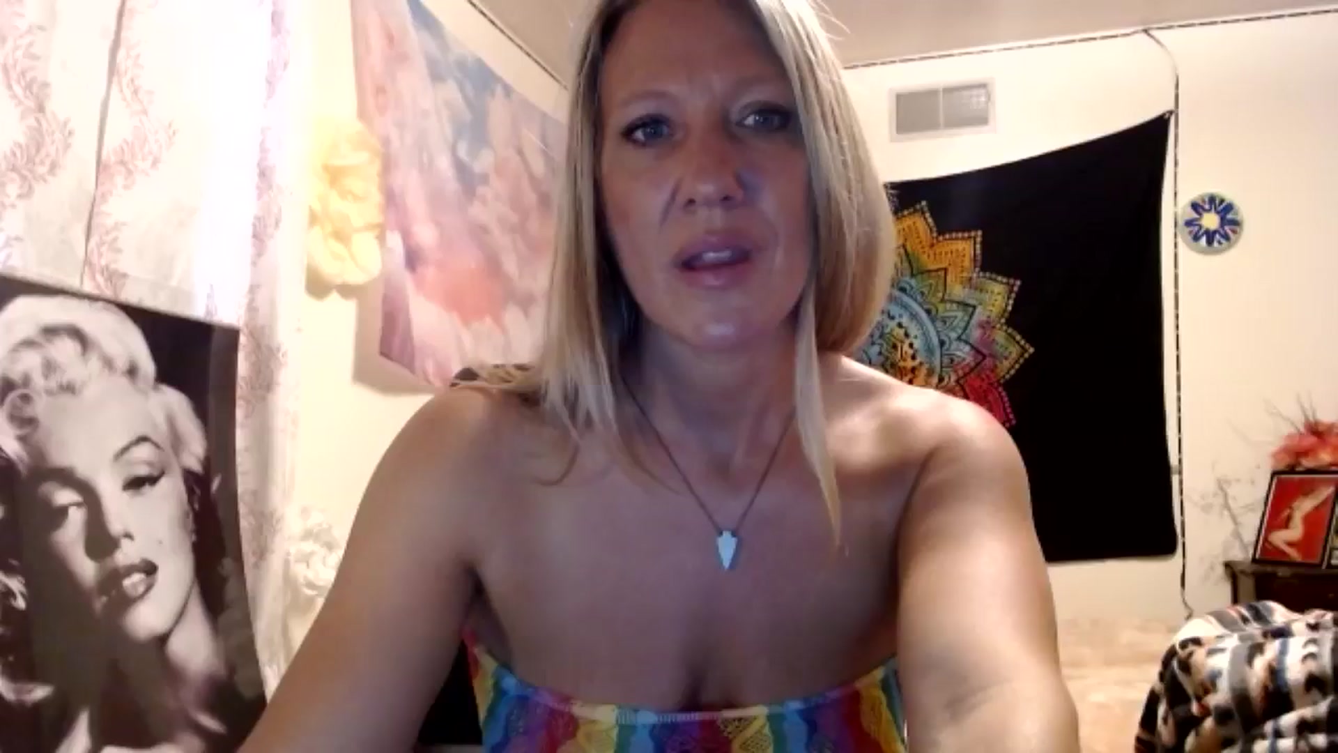 Gallery image thumbnail from wildnnout's myfreecams stream on, 05/06/2024, 14:37 image 14 of 20