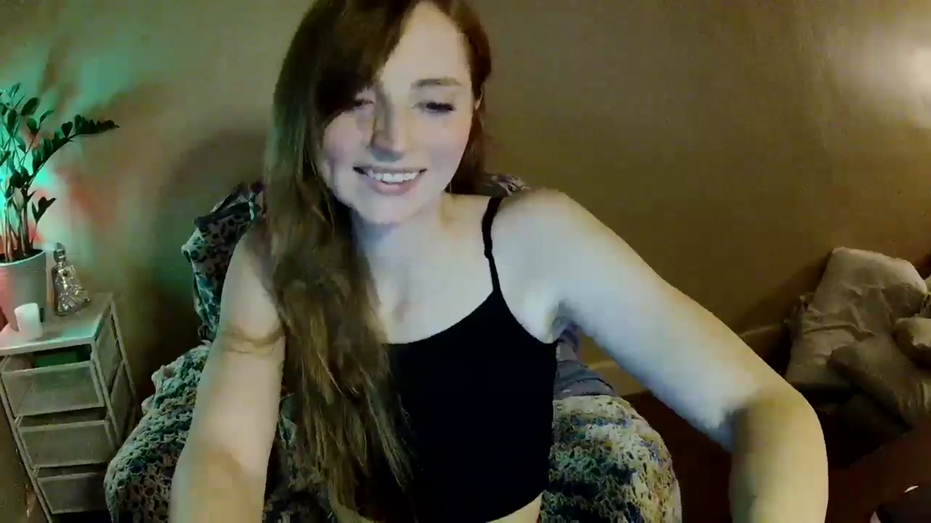 Gallery image thumbnail from willowfae's myfreecams stream on, 03/05/2026, 07:13 image 11 of 20