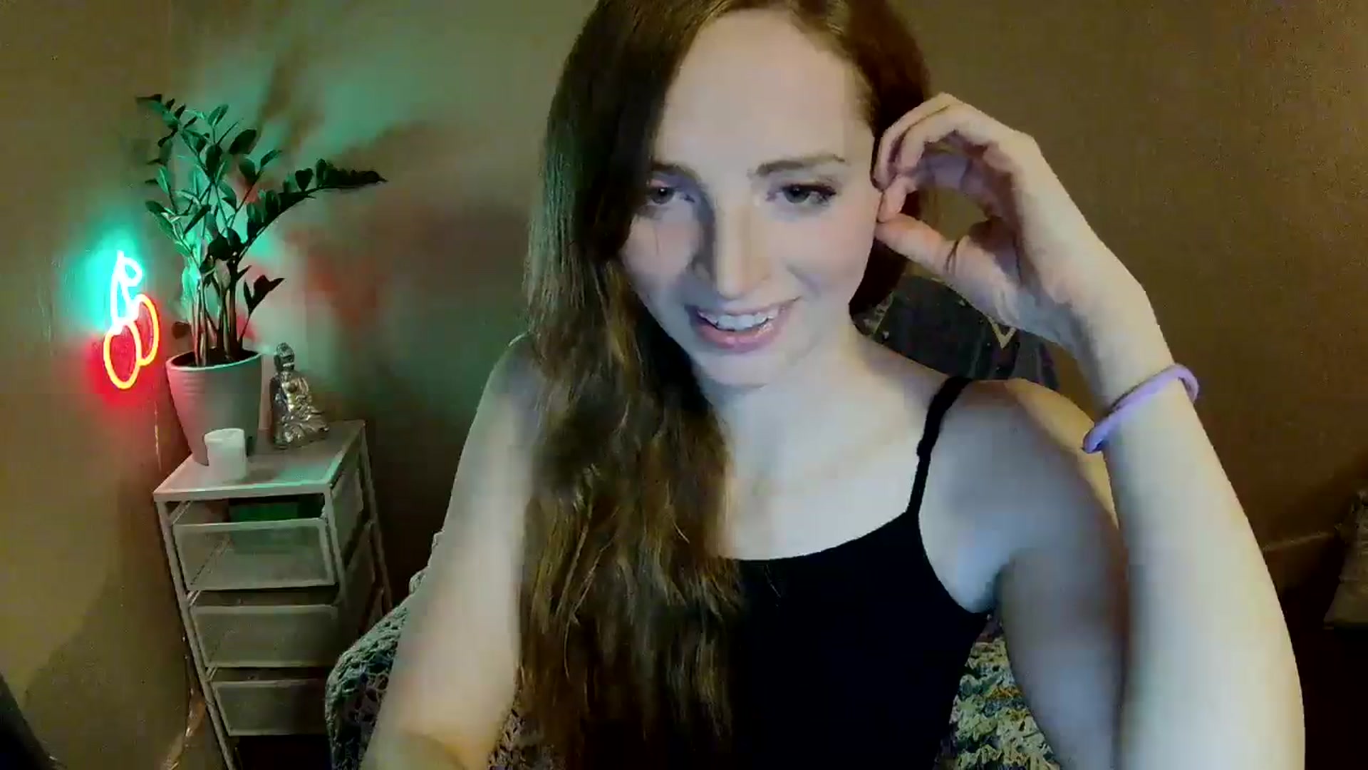 Gallery image thumbnail from willowfae's myfreecams stream on, 03/05/2026, 07:13 image 9 of 20
