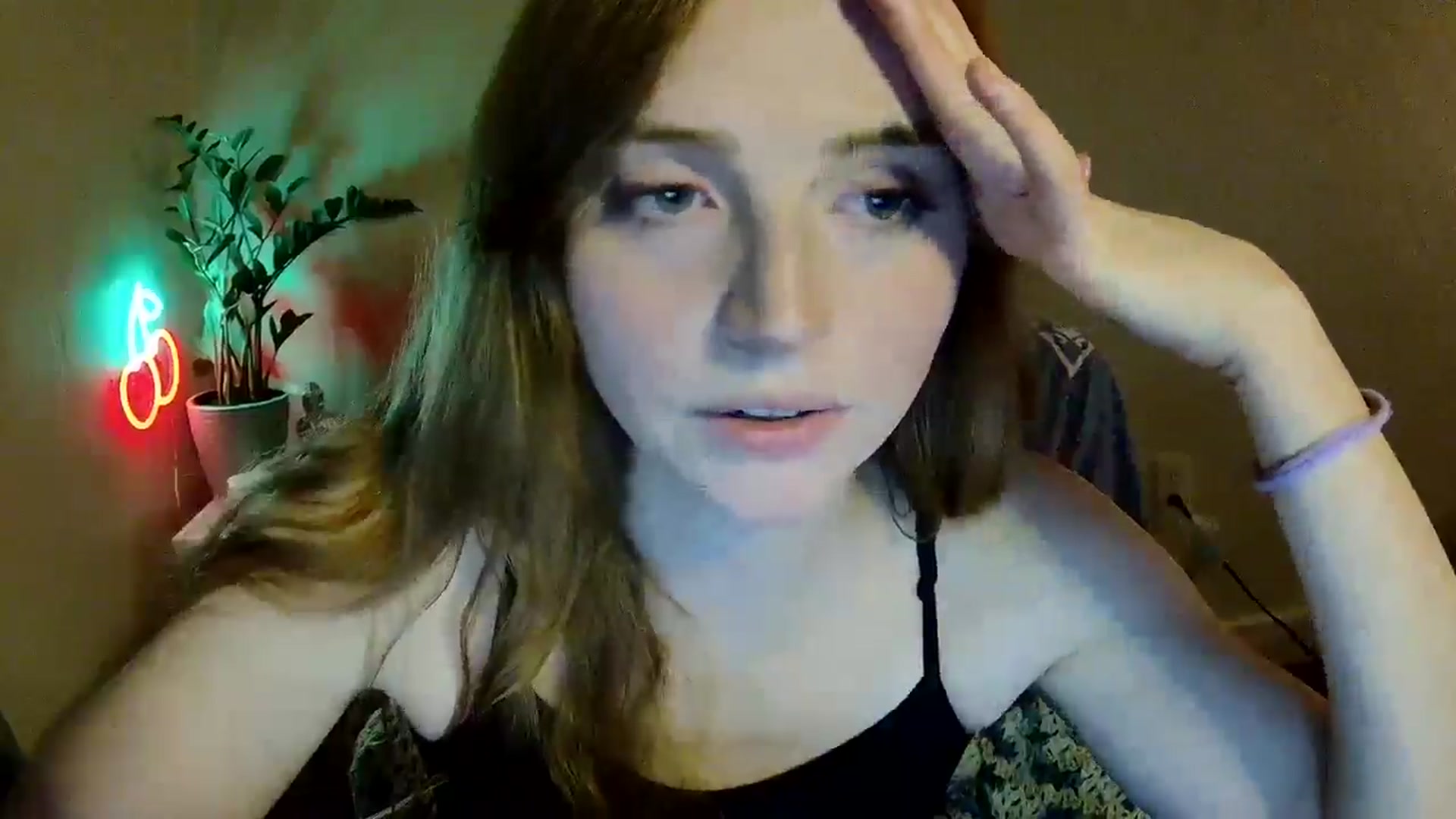 Gallery image thumbnail from willowfae's myfreecams stream on, 03/05/2026, 07:13 image 6 of 20