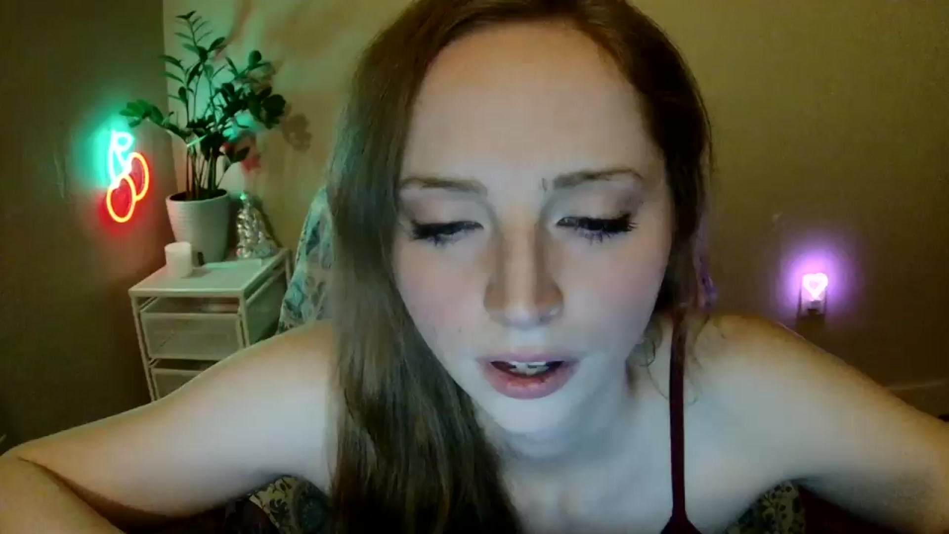 Gallery image thumbnail from willowfae's myfreecams stream on, 03/21/2026, 08:53 image 1 of 20