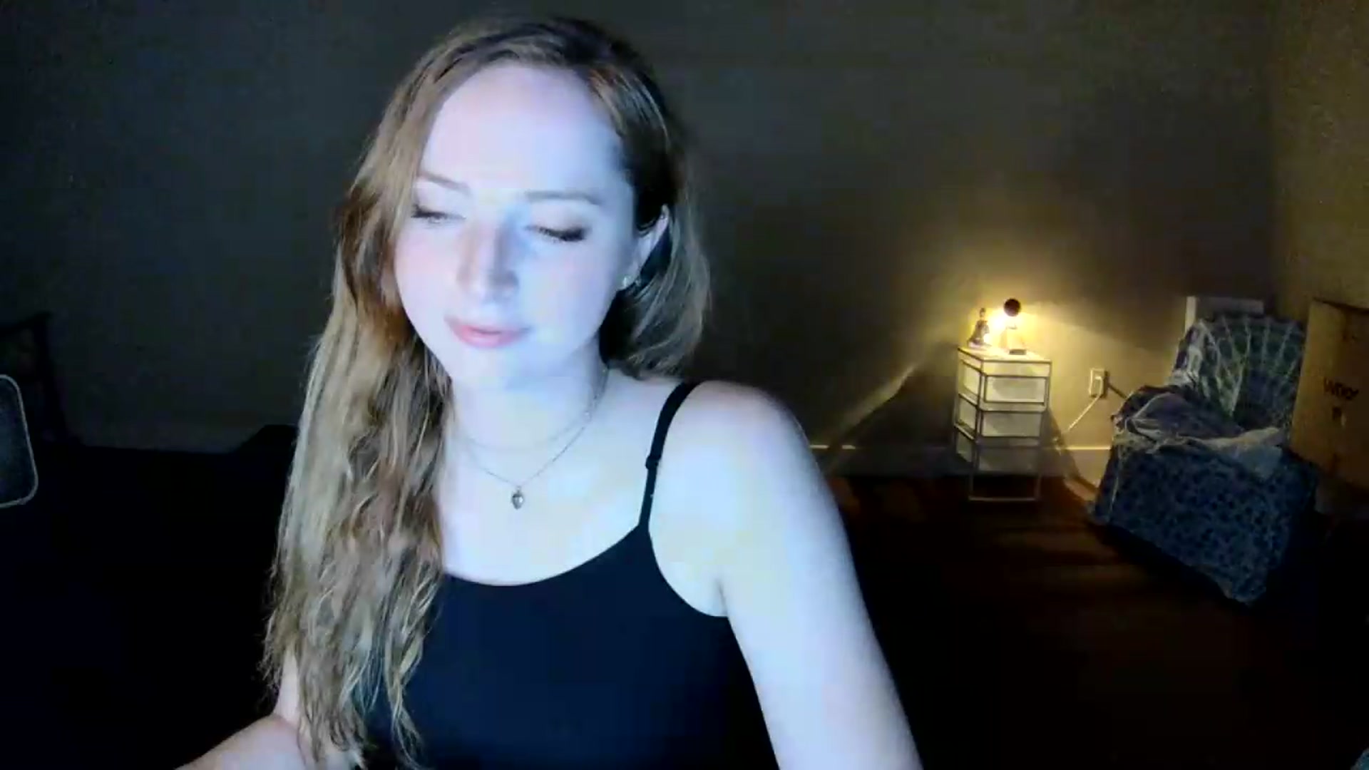 Gallery image thumbnail from willowfae's myfreecams stream on, 05/17/2026, 06:38 image 9 of 20
